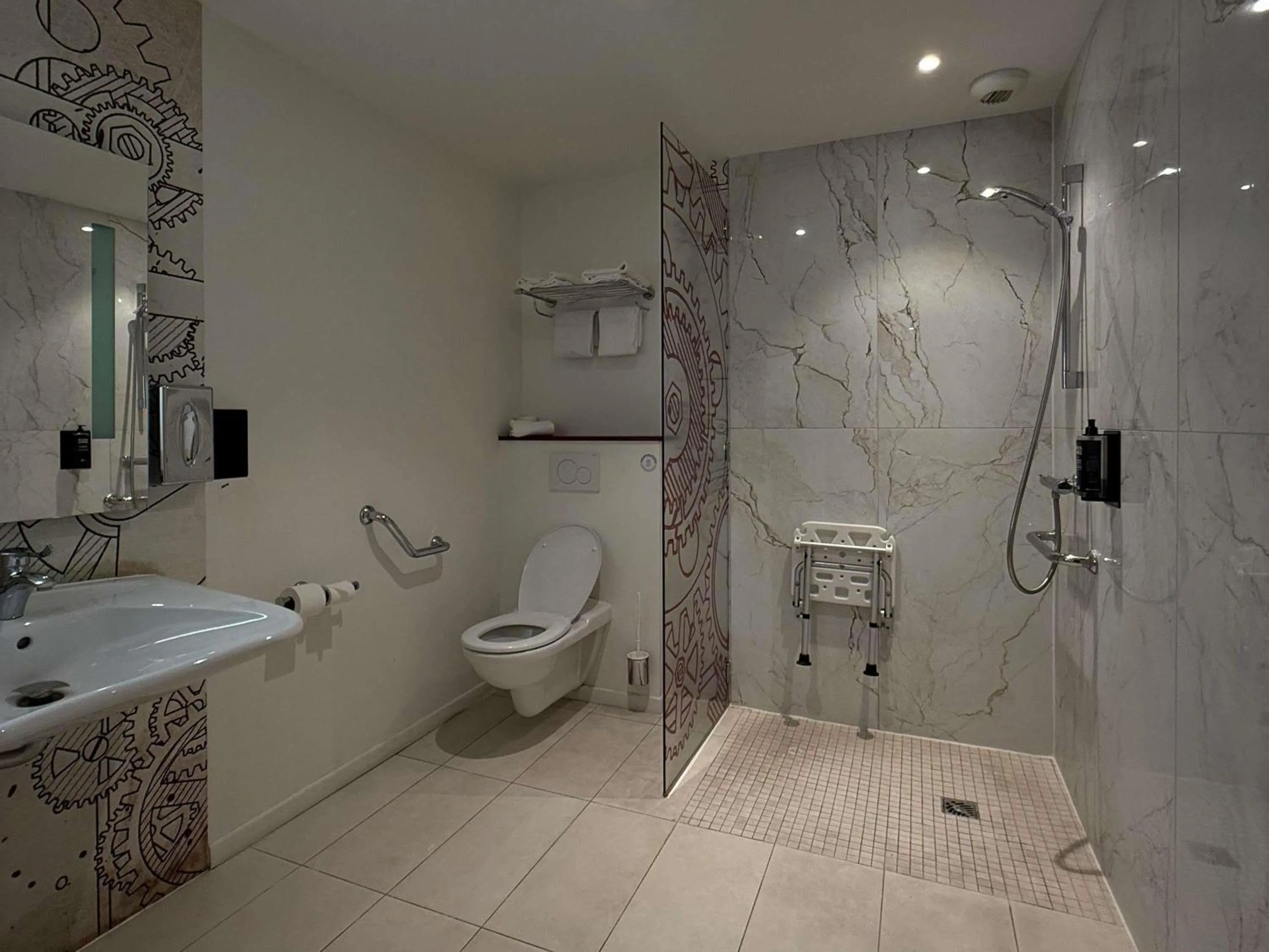 Bedroom in ibis Styles Paris Mairie De Clichy