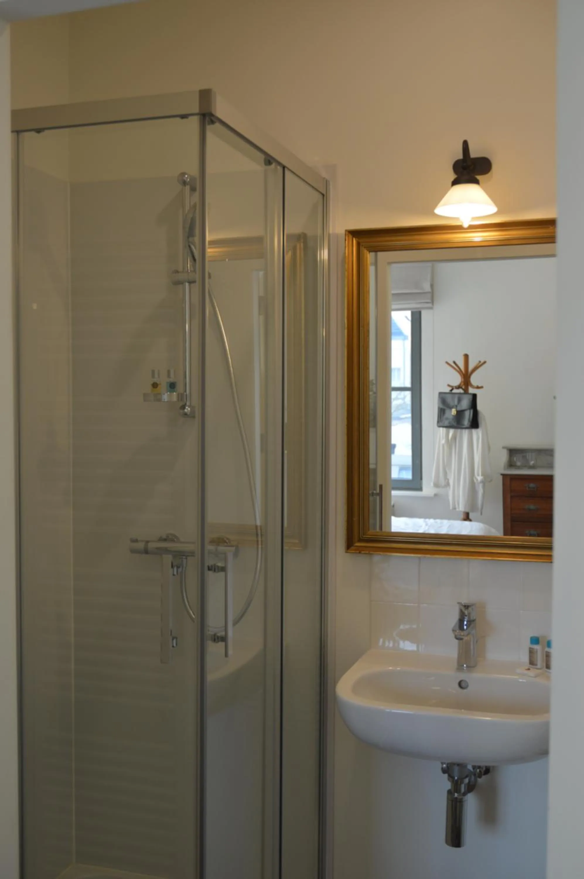 Bathroom in B&B In den Roden Schilt