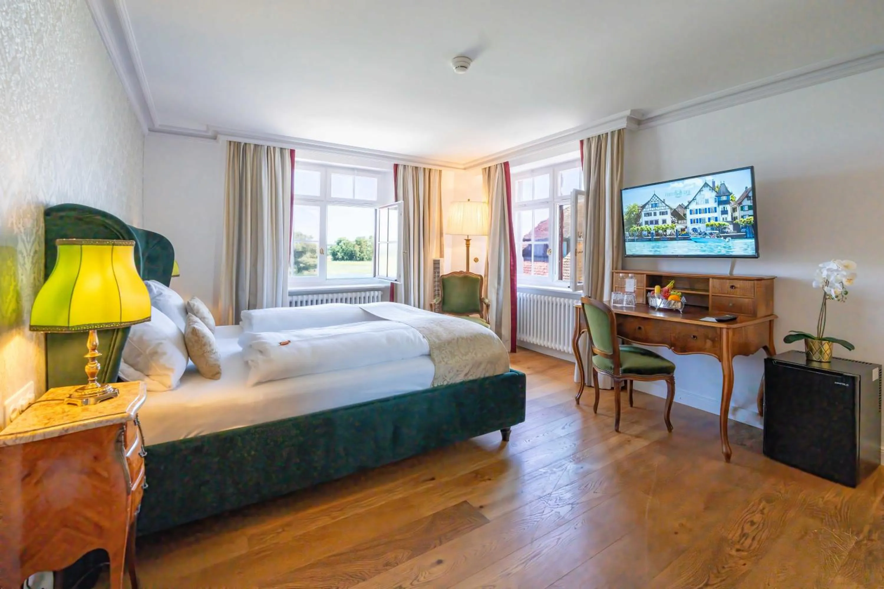 Bed in Hotel Porto Sofie Gottlieben