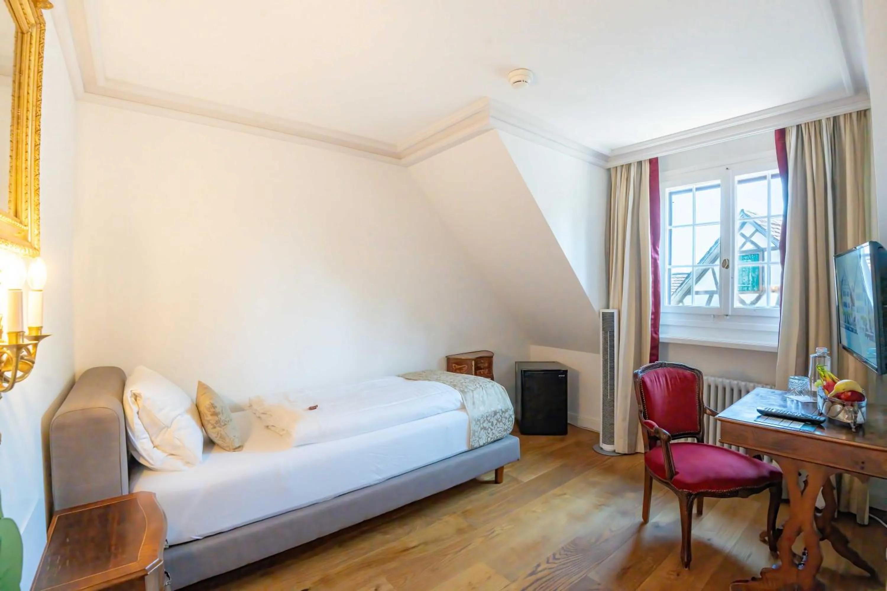 Patio, Bed in Hotel Porto Sofie Gottlieben