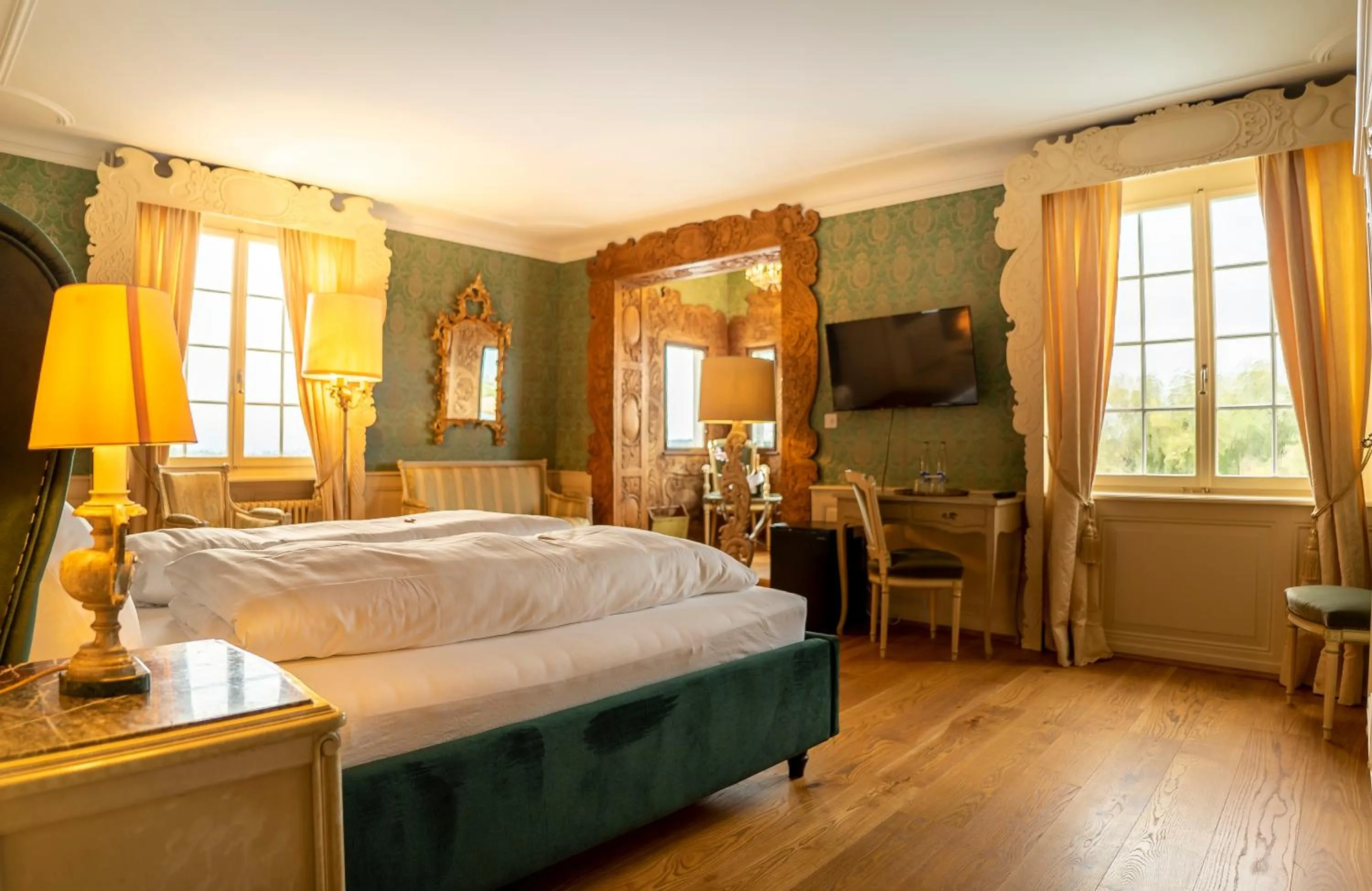 Bed in Hotel Porto Sofie Gottlieben