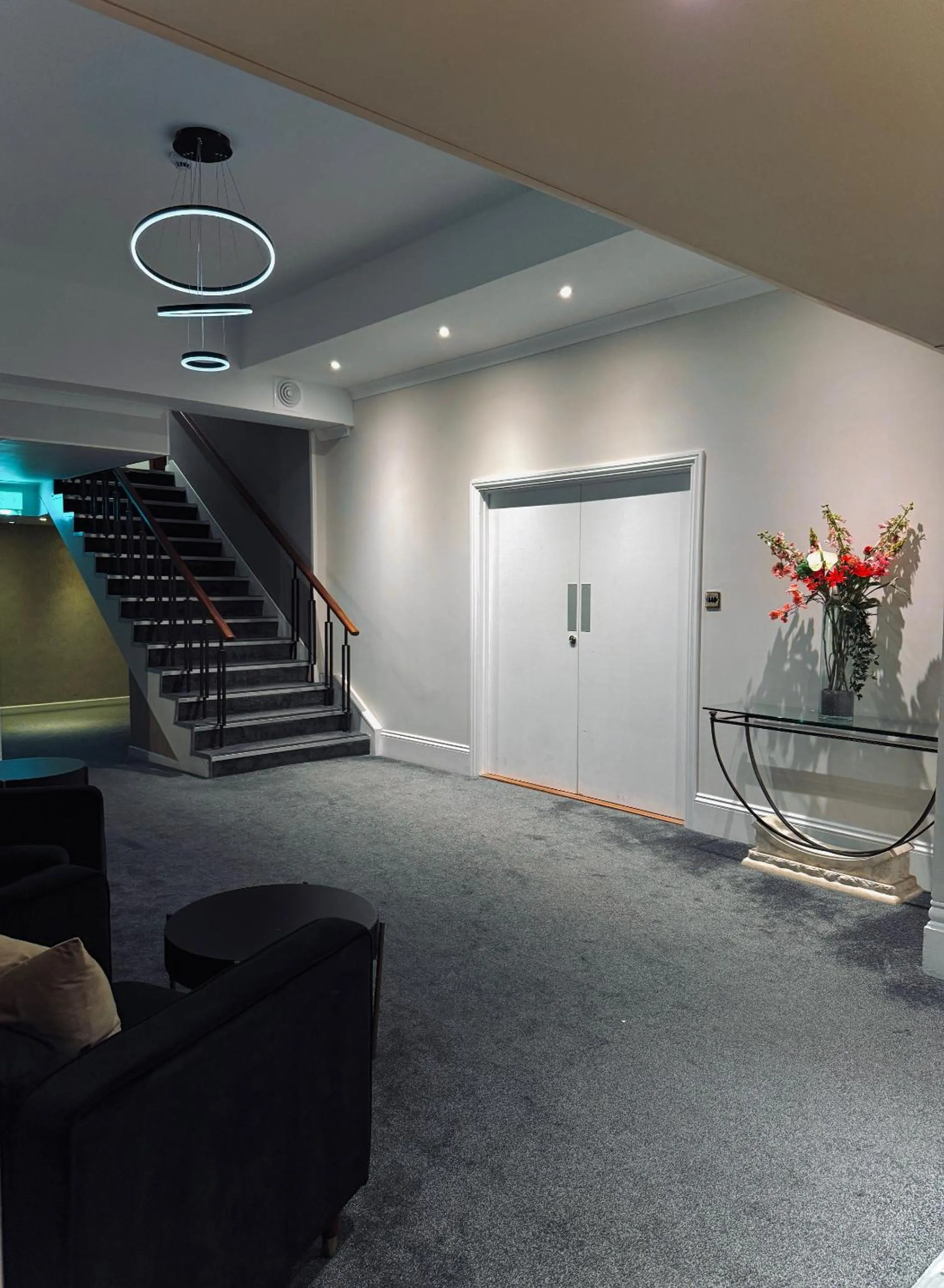 Seating area in Stradey Park Hotel