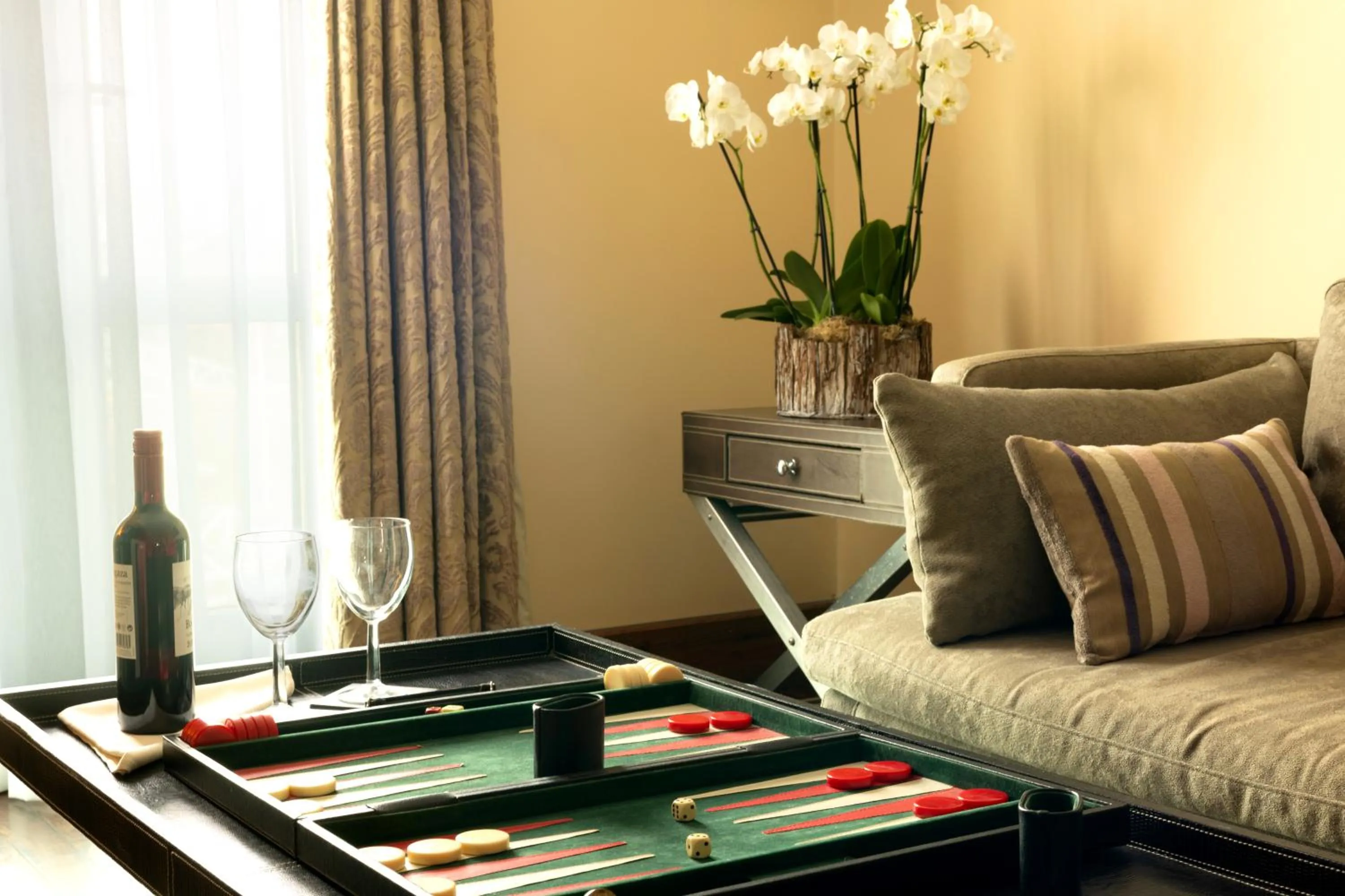 Living room in The Big Blue Hotel - Blackpool Pleasure Beach