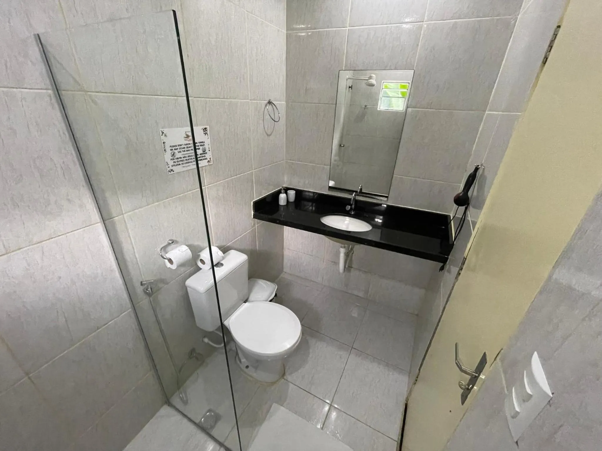 Toilet in Refúgio Pousada Fortaleza