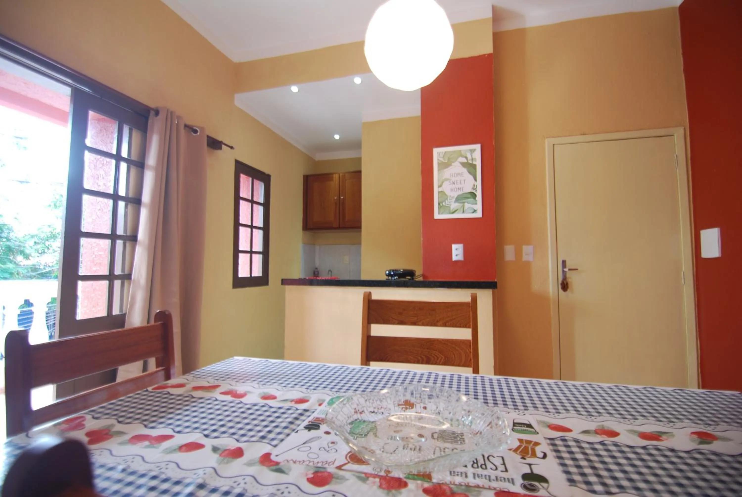 Kitchen or kitchenette, Bed in Refúgio Pousada Fortaleza