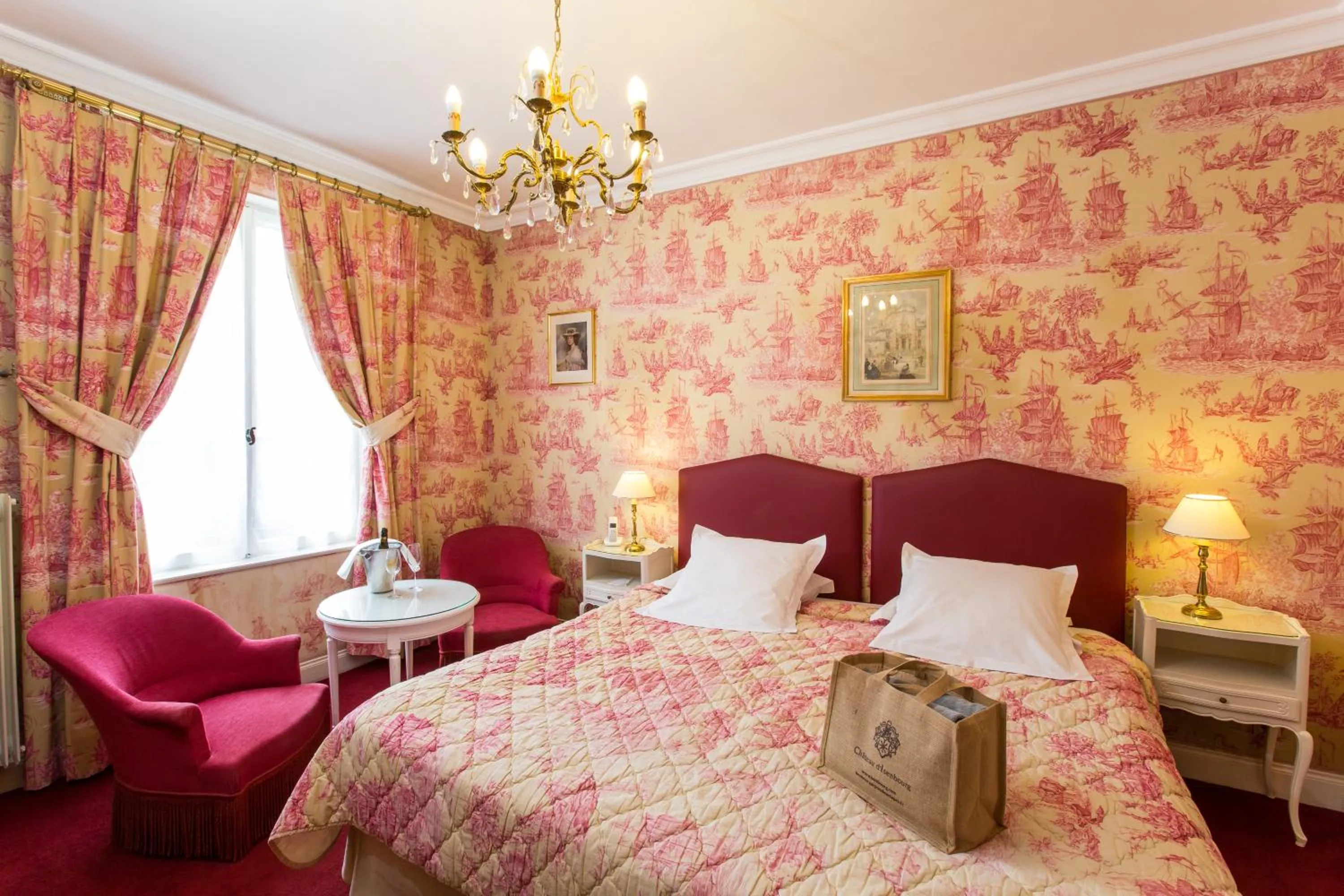 Photo of the whole room in Château d'Isenbourg & SPA