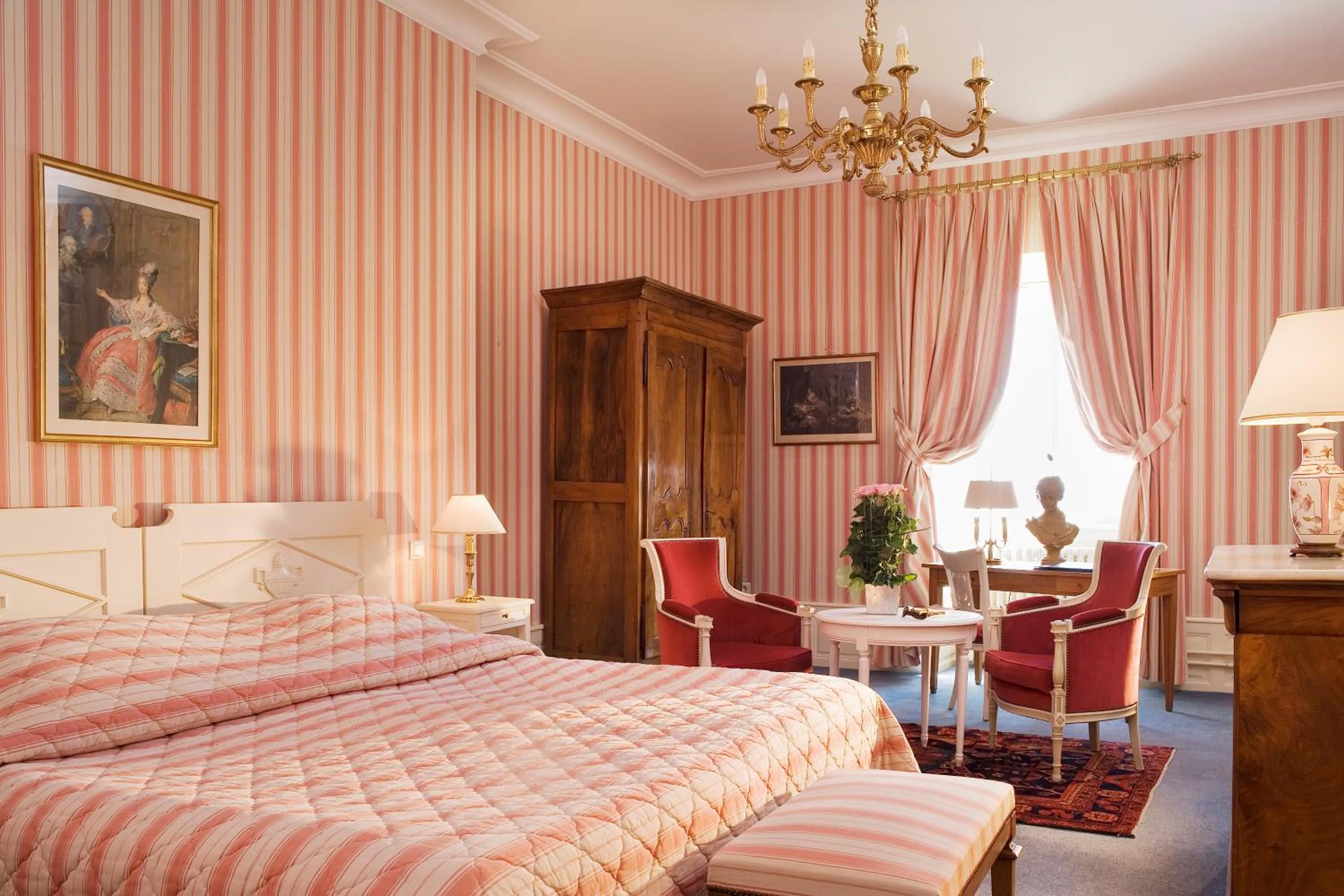 Bedroom in Château d'Isenbourg & SPA