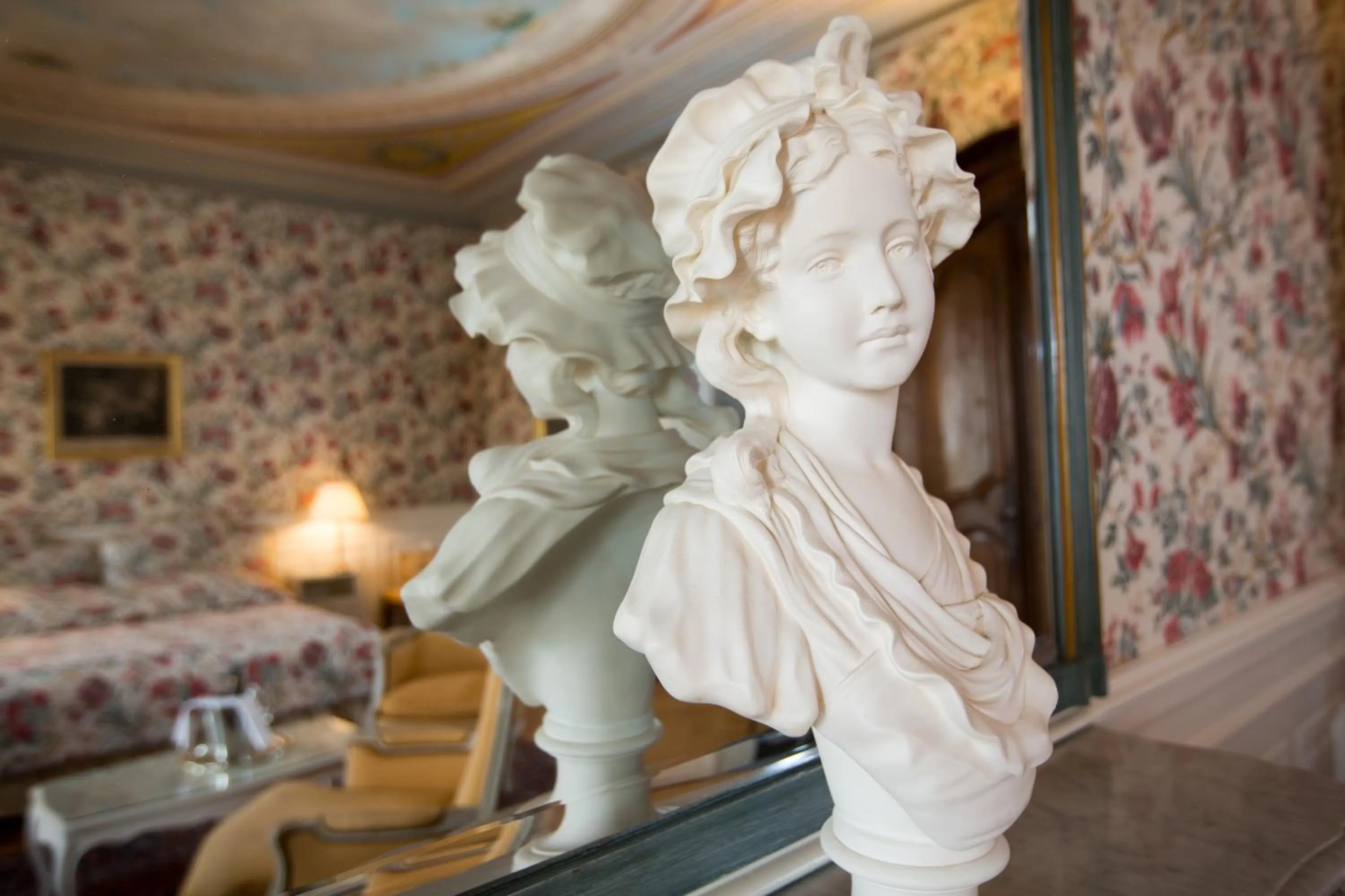Decorative detail in Château d'Isenbourg & SPA