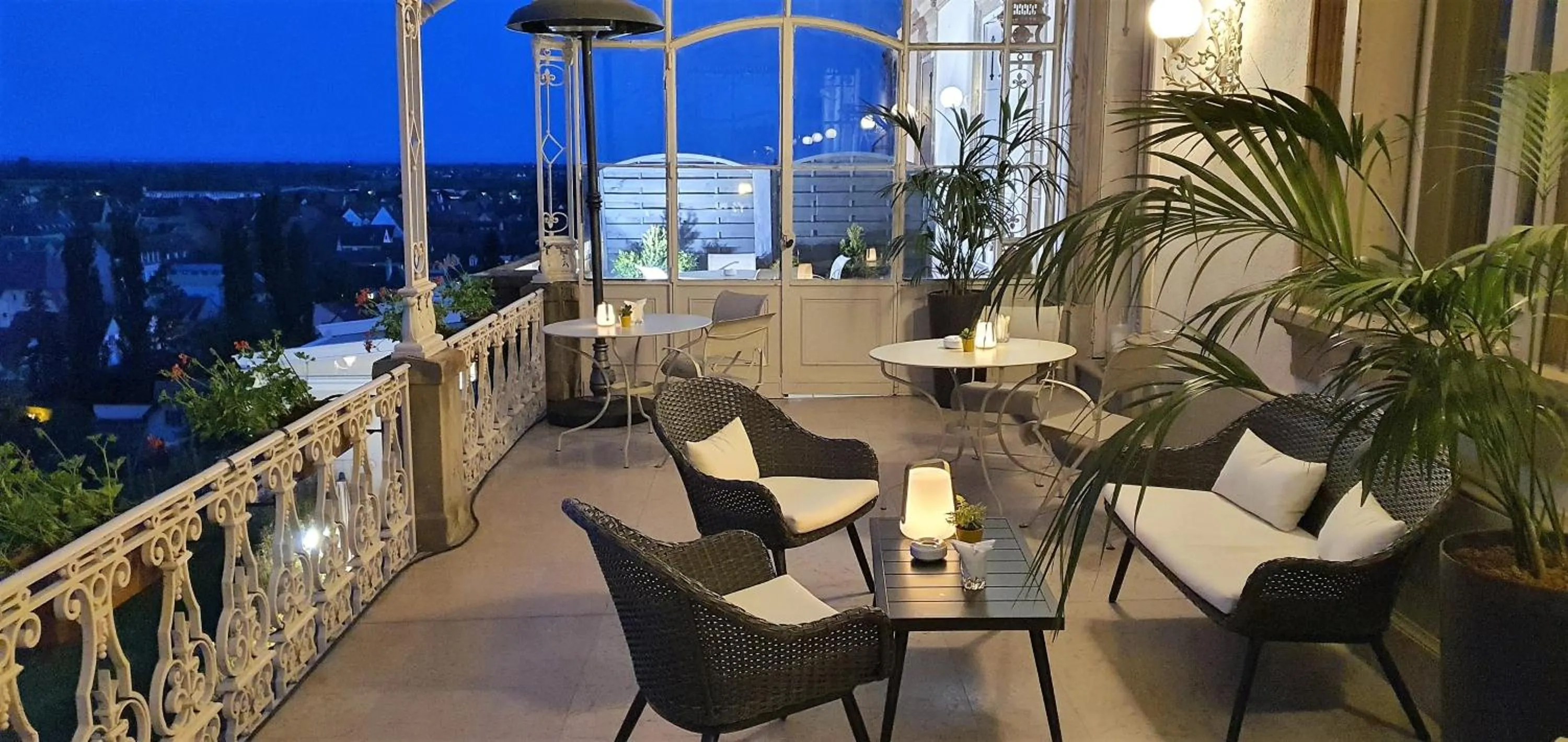 Patio in Château d'Isenbourg & SPA
