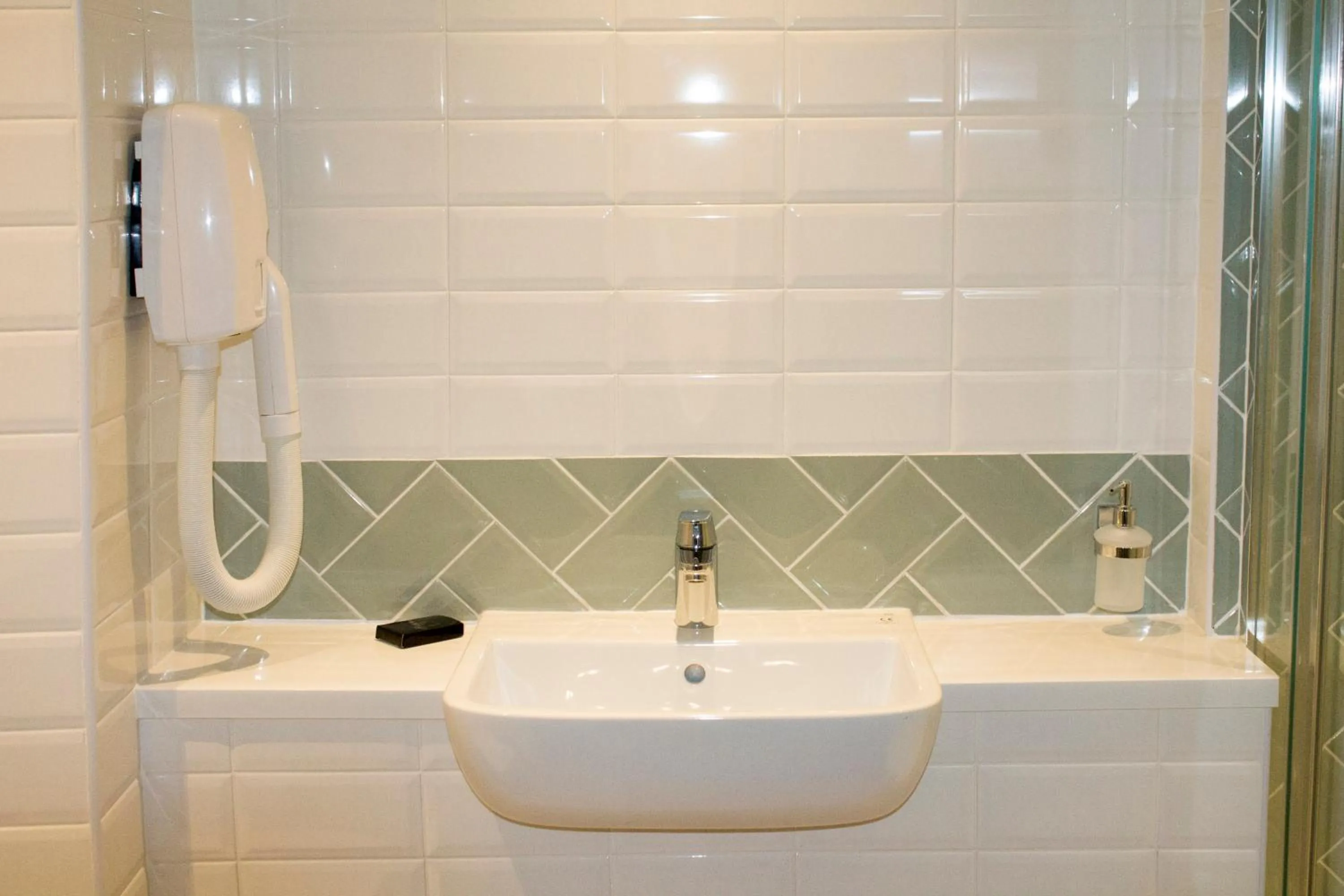 Bedroom, Bathroom in Best Western Plus London Wembley Hotel