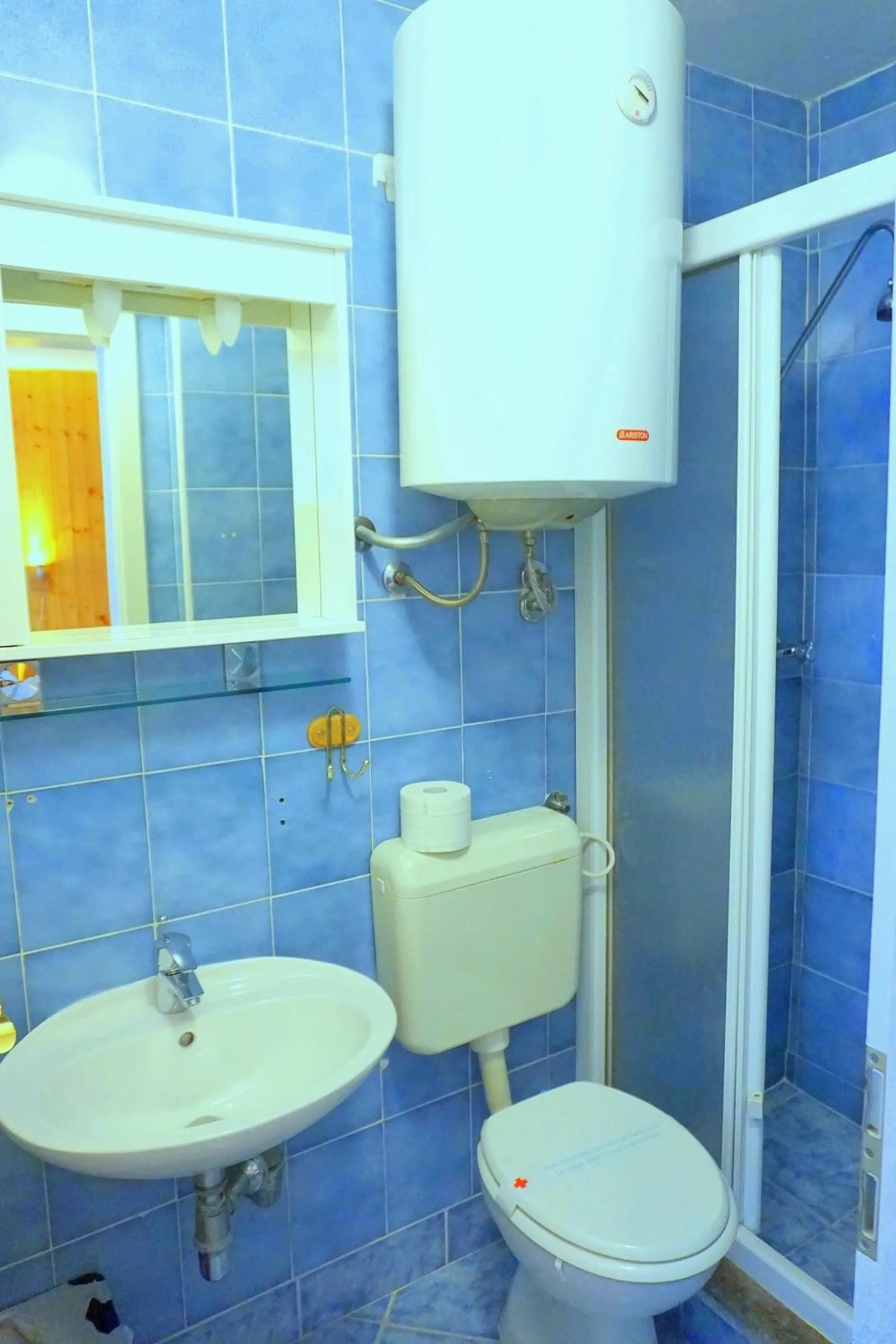 Shower in Apartmaji sončne terase - Sunny Terraces Apartments