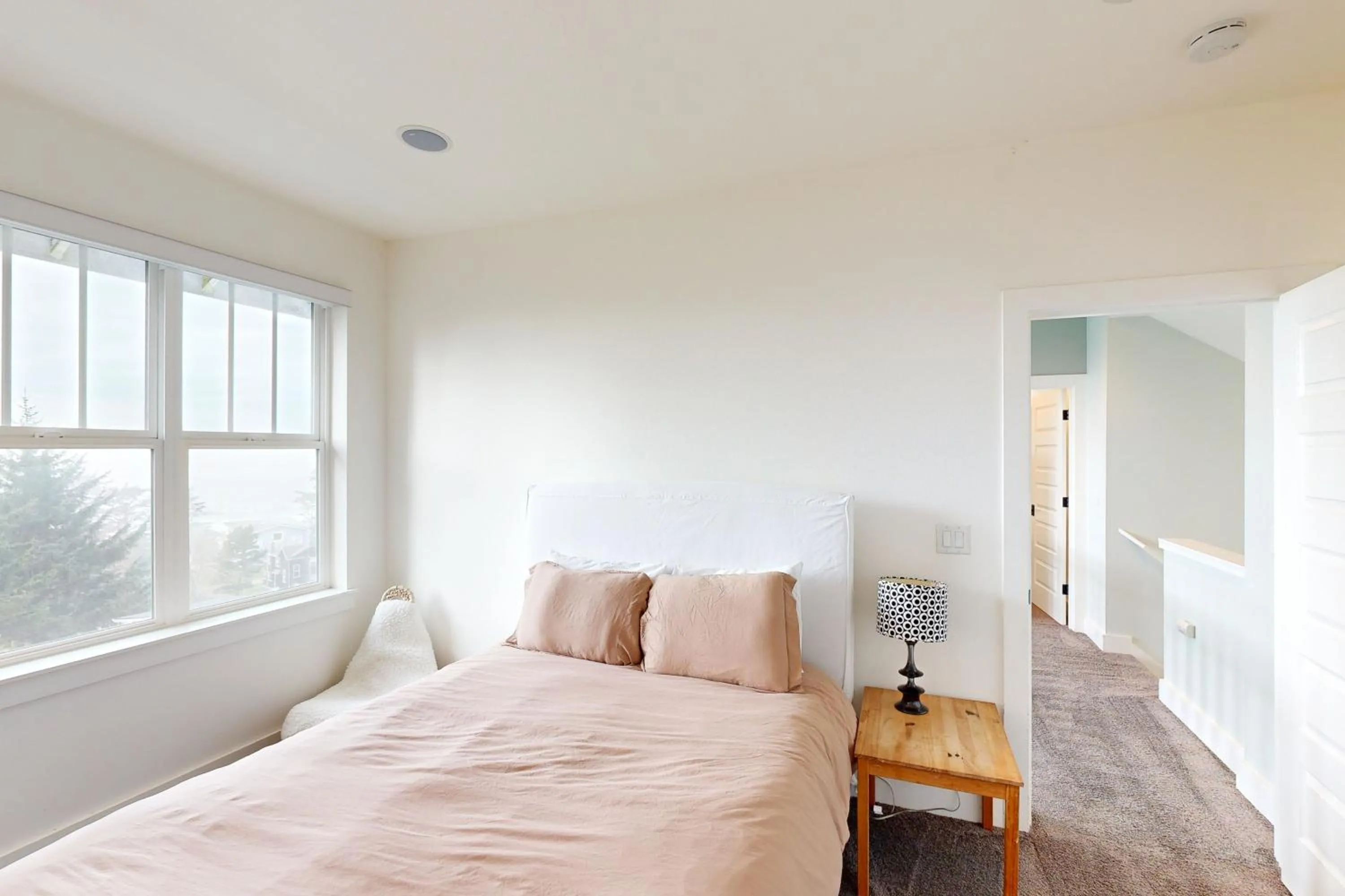 Bed in Alder Beach House