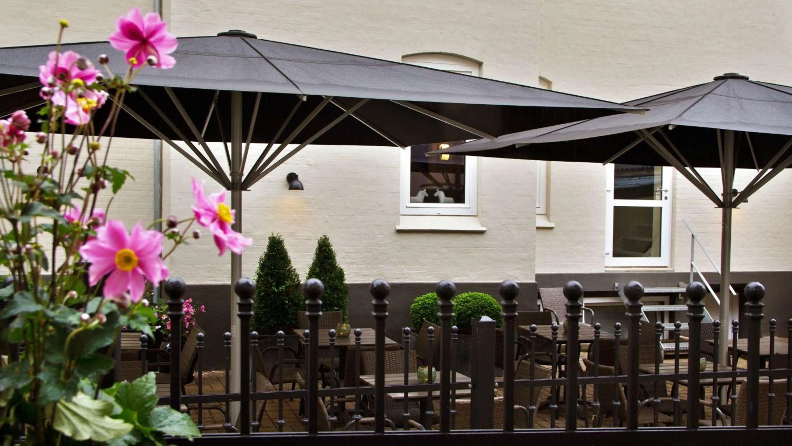 Property building in Hotel Kronjylland