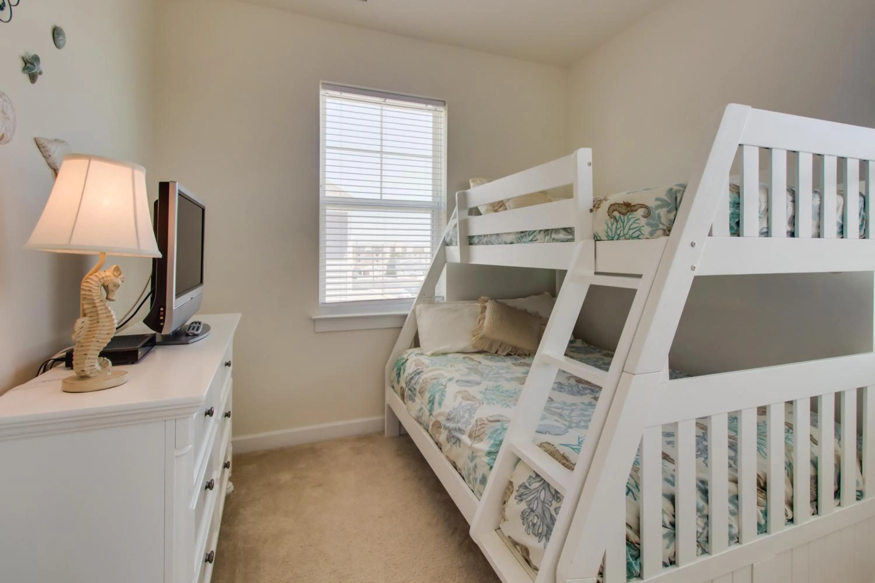 Bed in Broad Marsh Beach House
