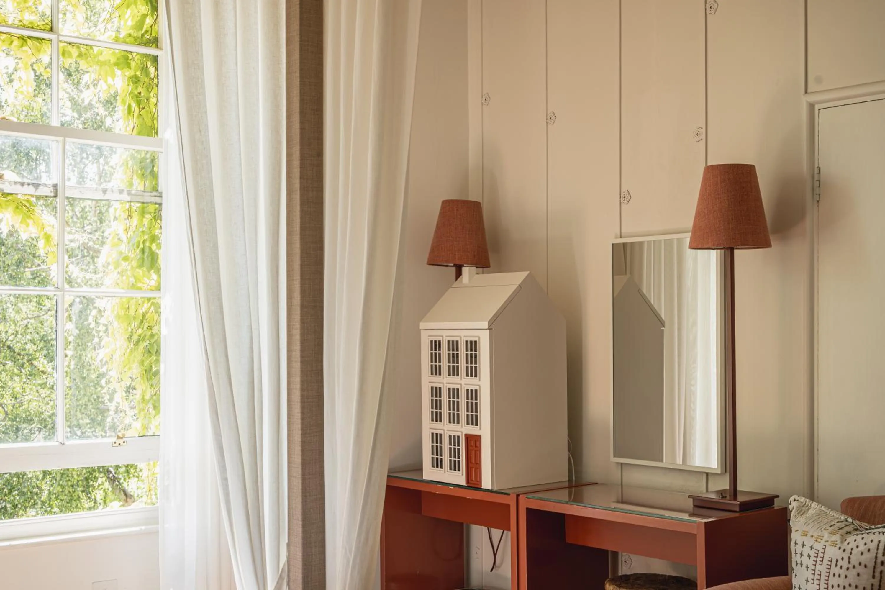 Coffee/tea facilities in No 1 by GuestHouse, York