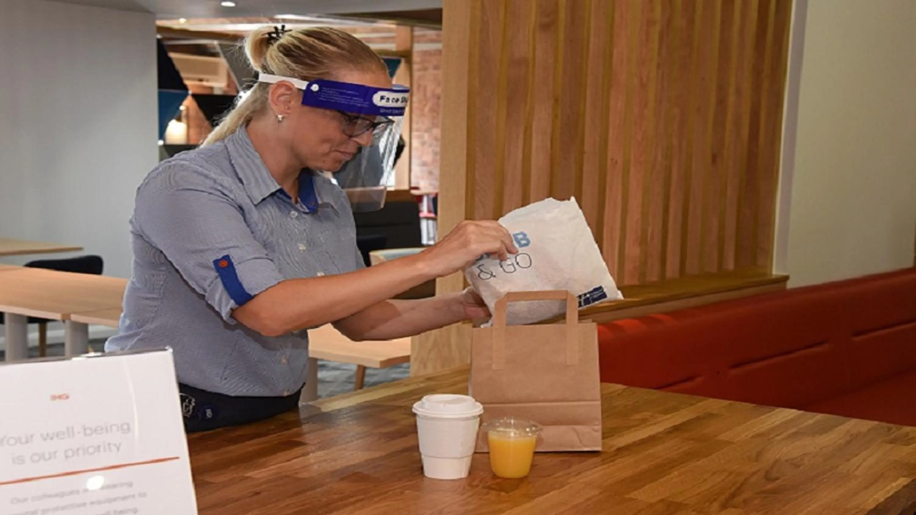 Restaurant/places to eat in Holiday Inn Express Liverpool-Albert Dock by IHG