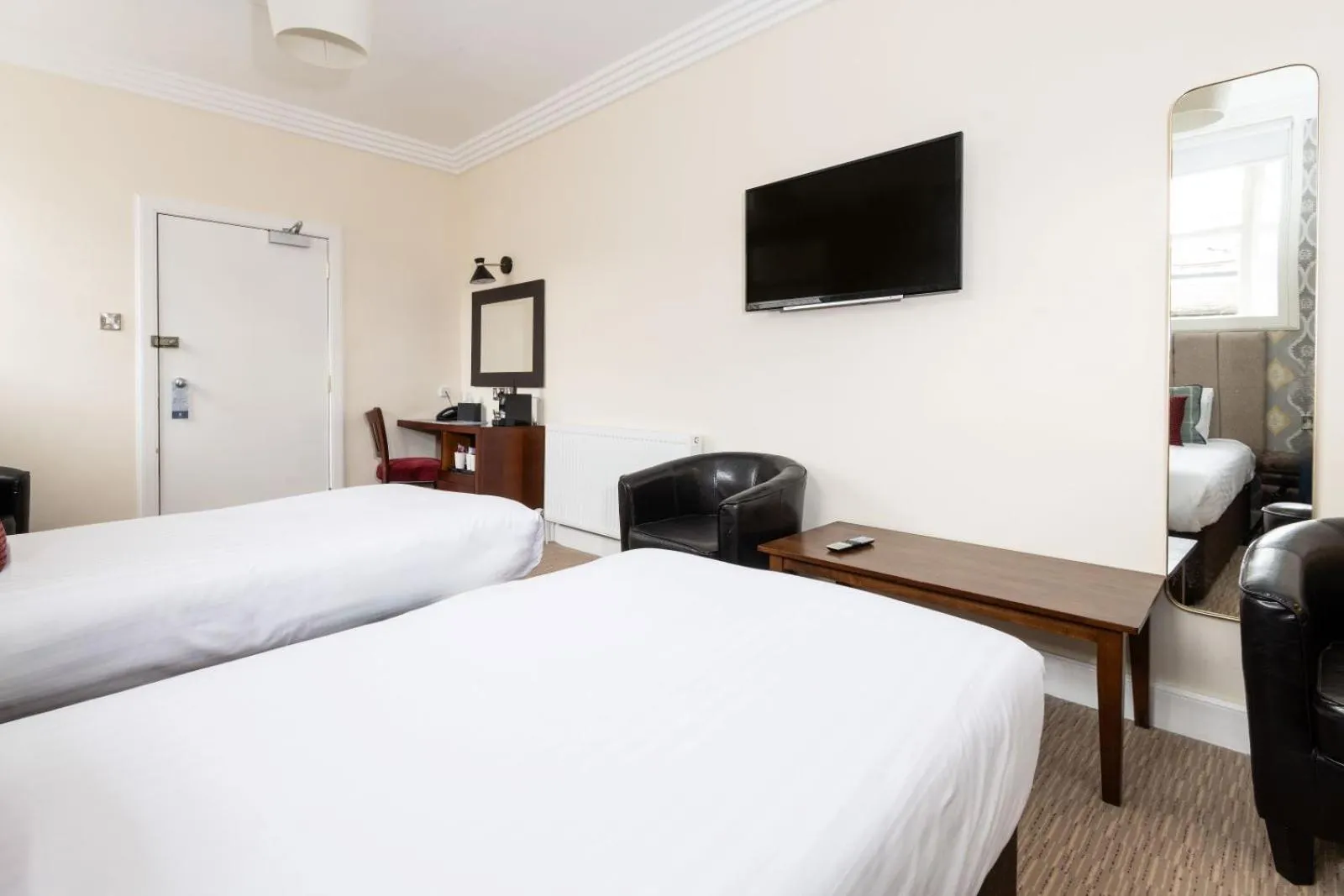 Bedroom, Bed in Scotland's Spa Hotel