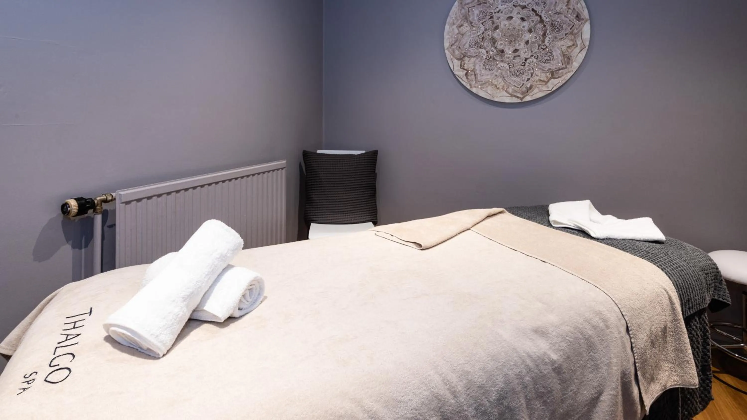 Spa and wellness centre/facilities, Bed in Scotland's Spa Hotel