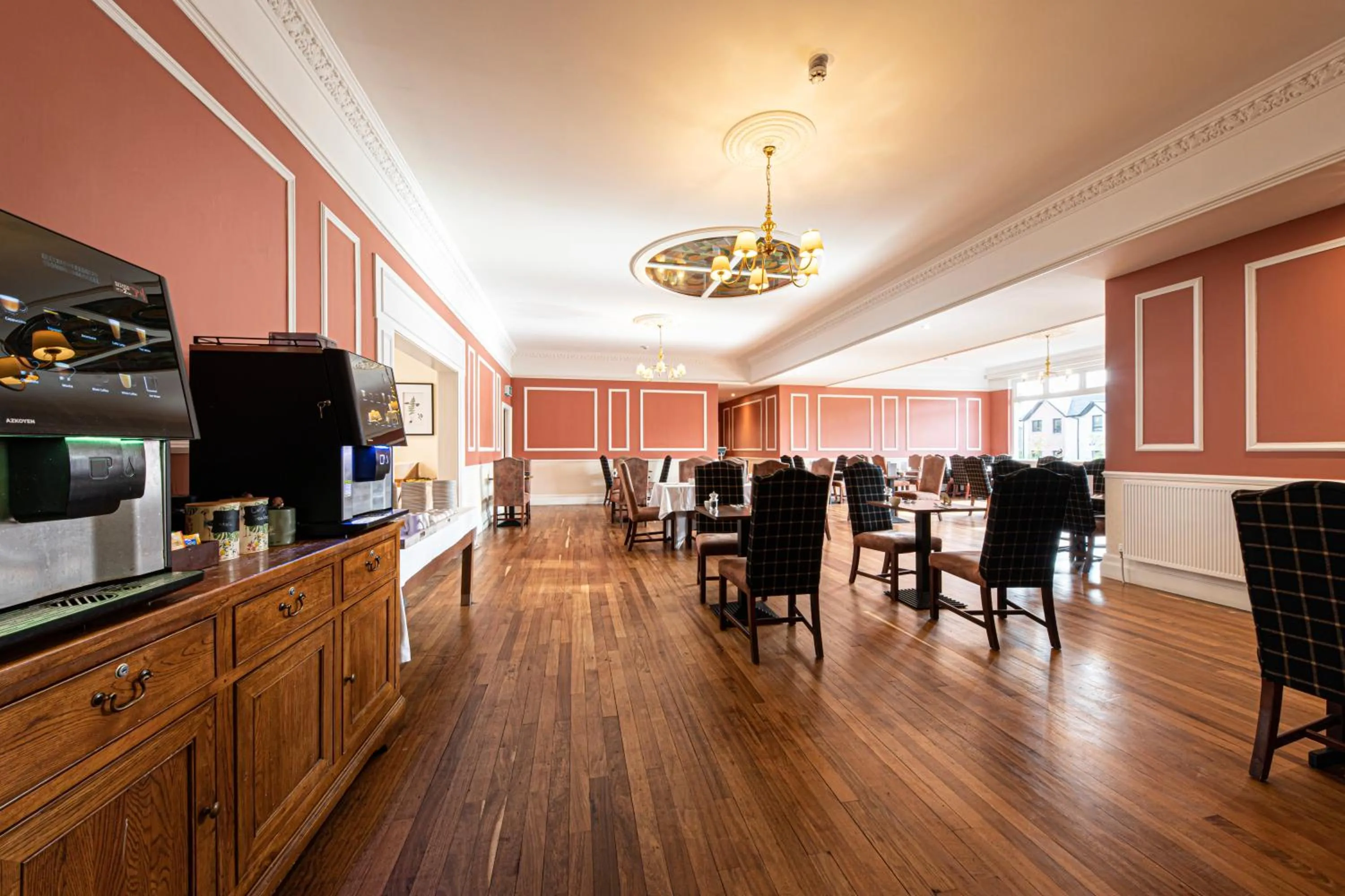 Restaurant/places to eat in Scotland's Spa Hotel