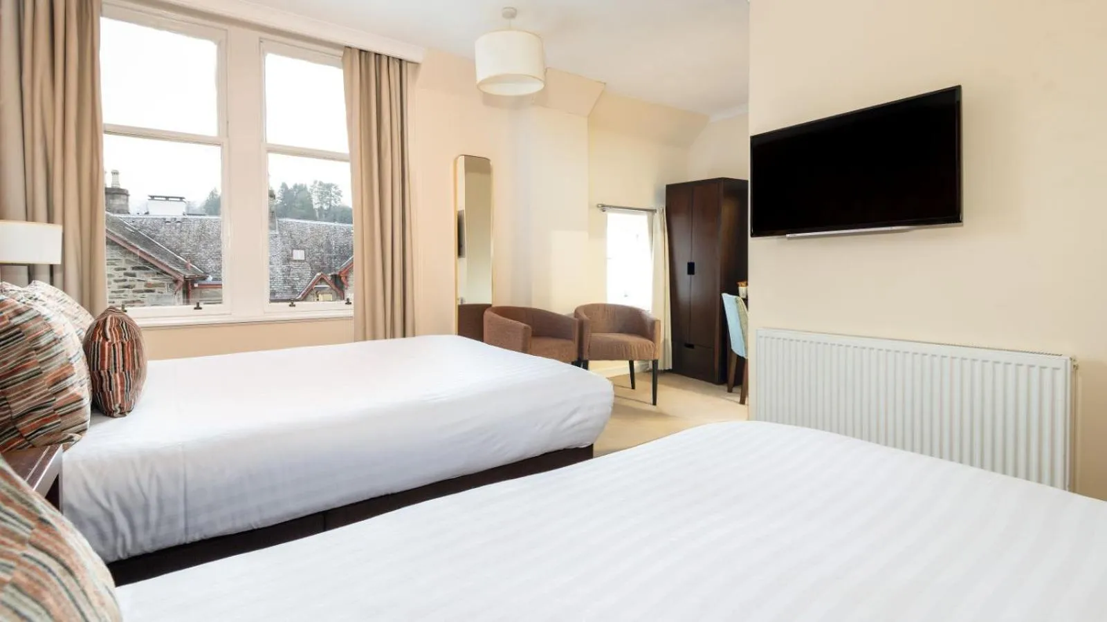 Bedroom, Bed in Scotland's Spa Hotel