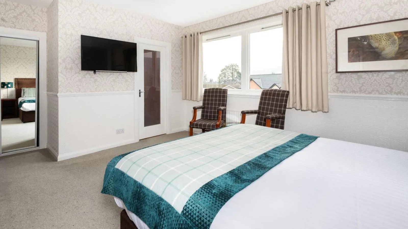 Bedroom, Bed in Scotland's Spa Hotel