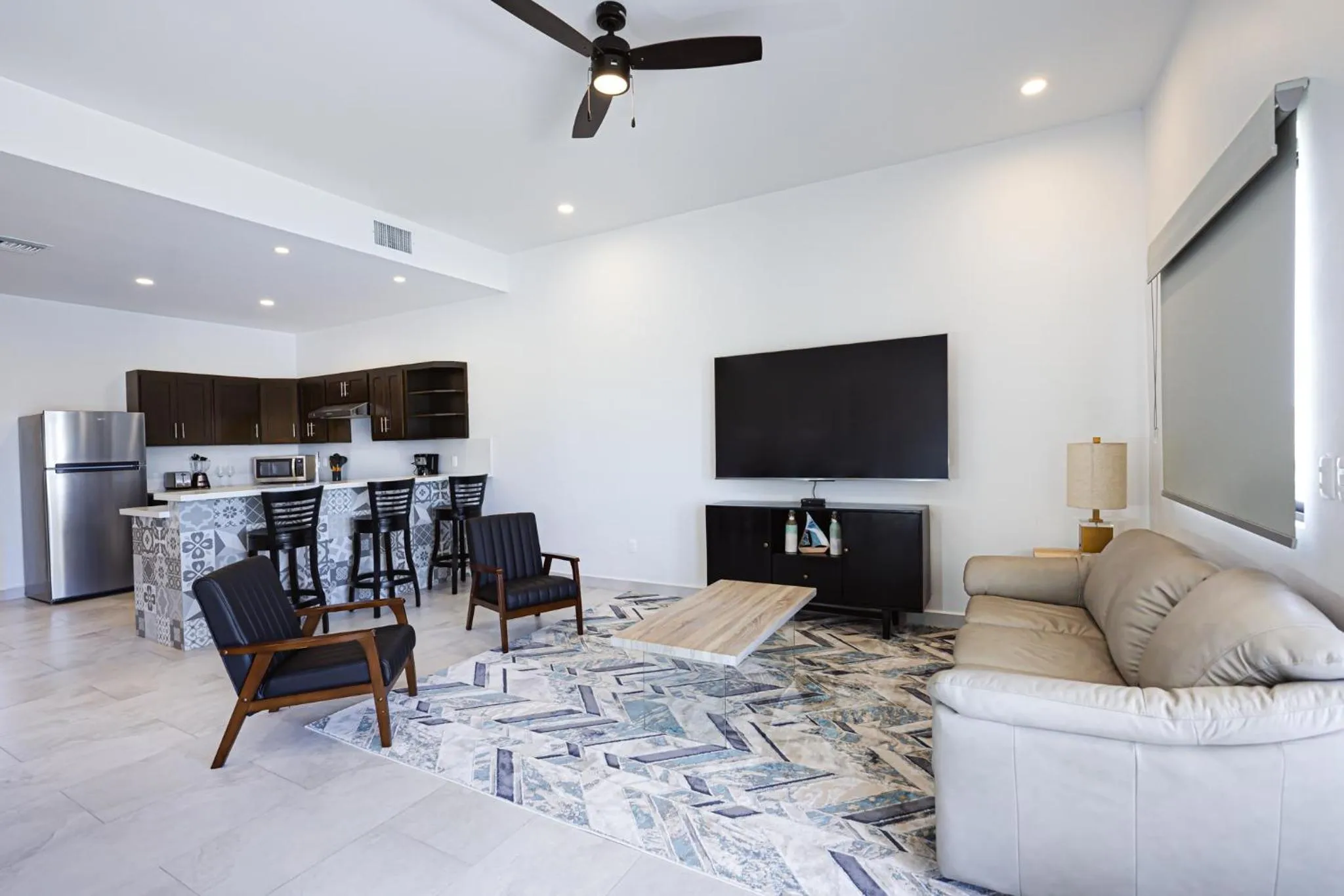 Communal lounge/ TV room in Laguna Shores Resort