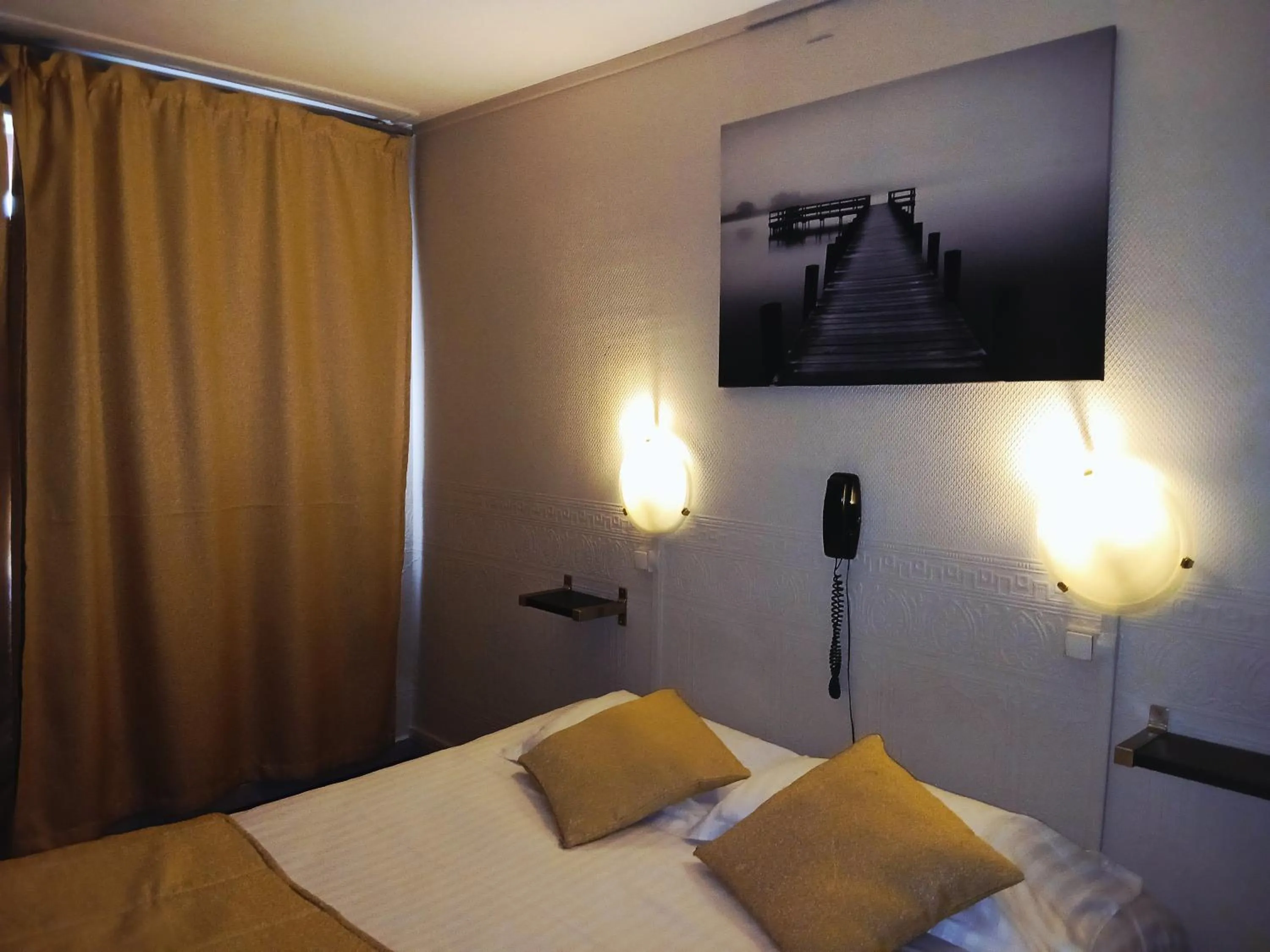 Bed in Hôtel Alexandra Centre Ville