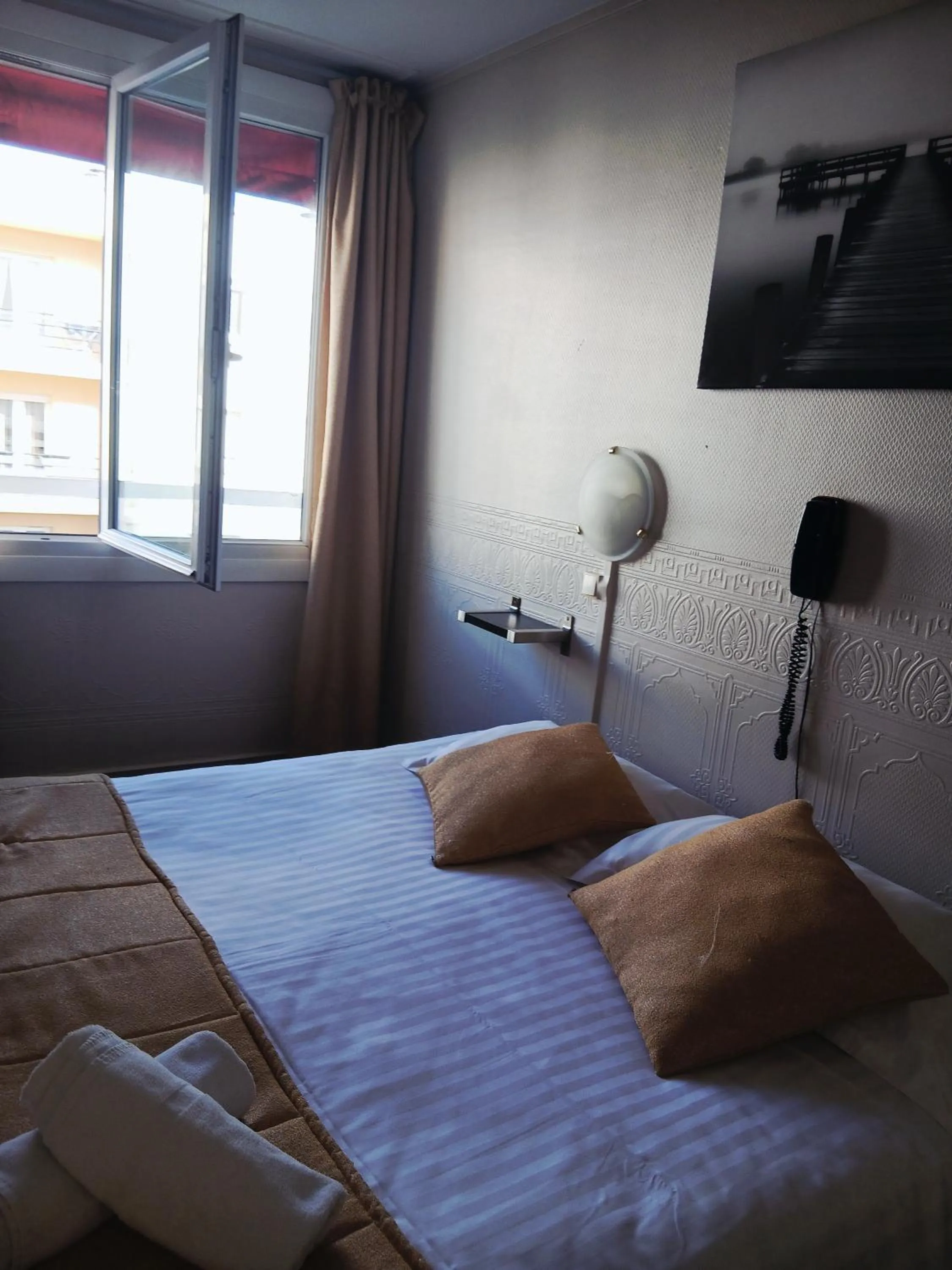 Bed in Hôtel Alexandra Centre Ville