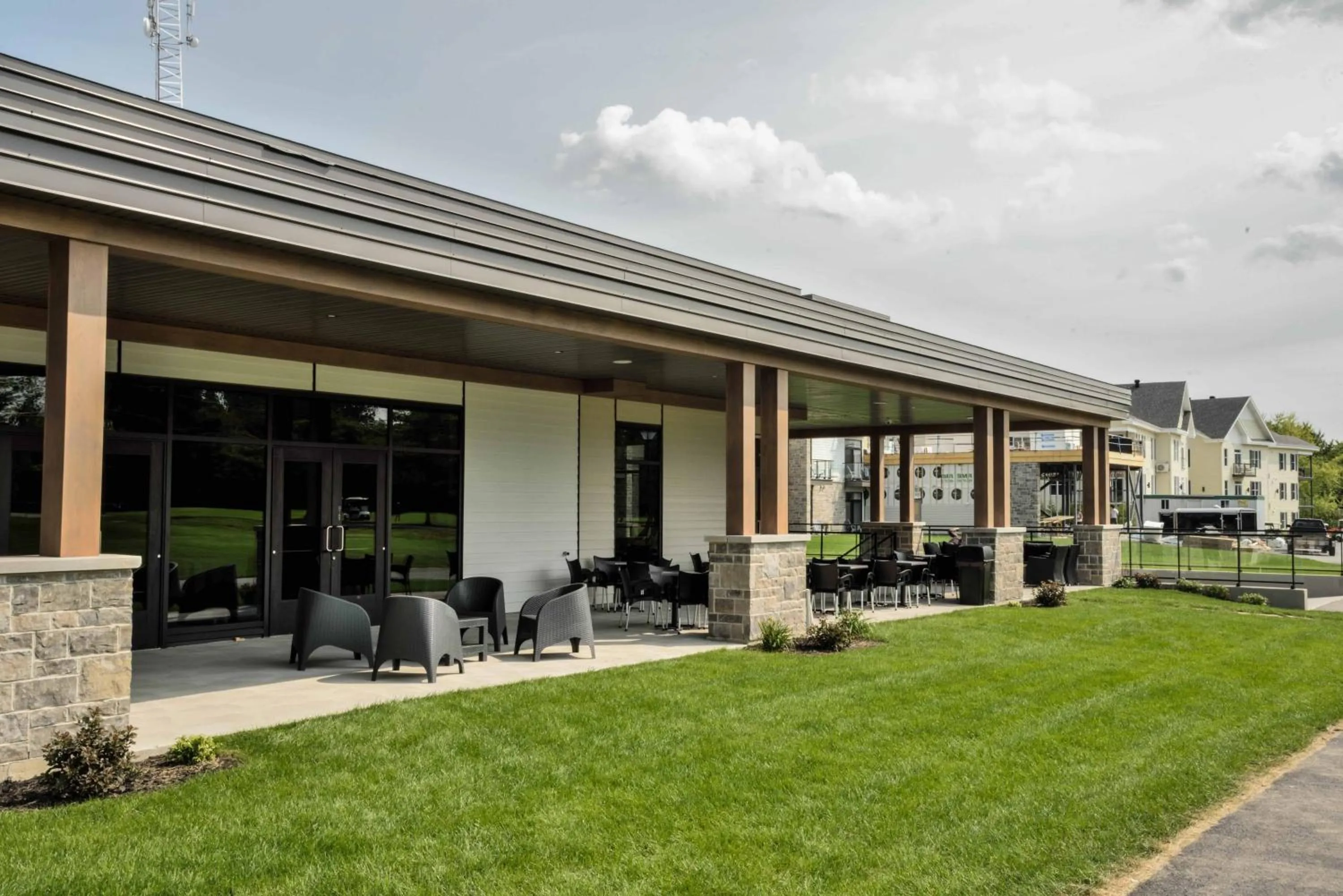 Patio in La Cache du Lac Champlain