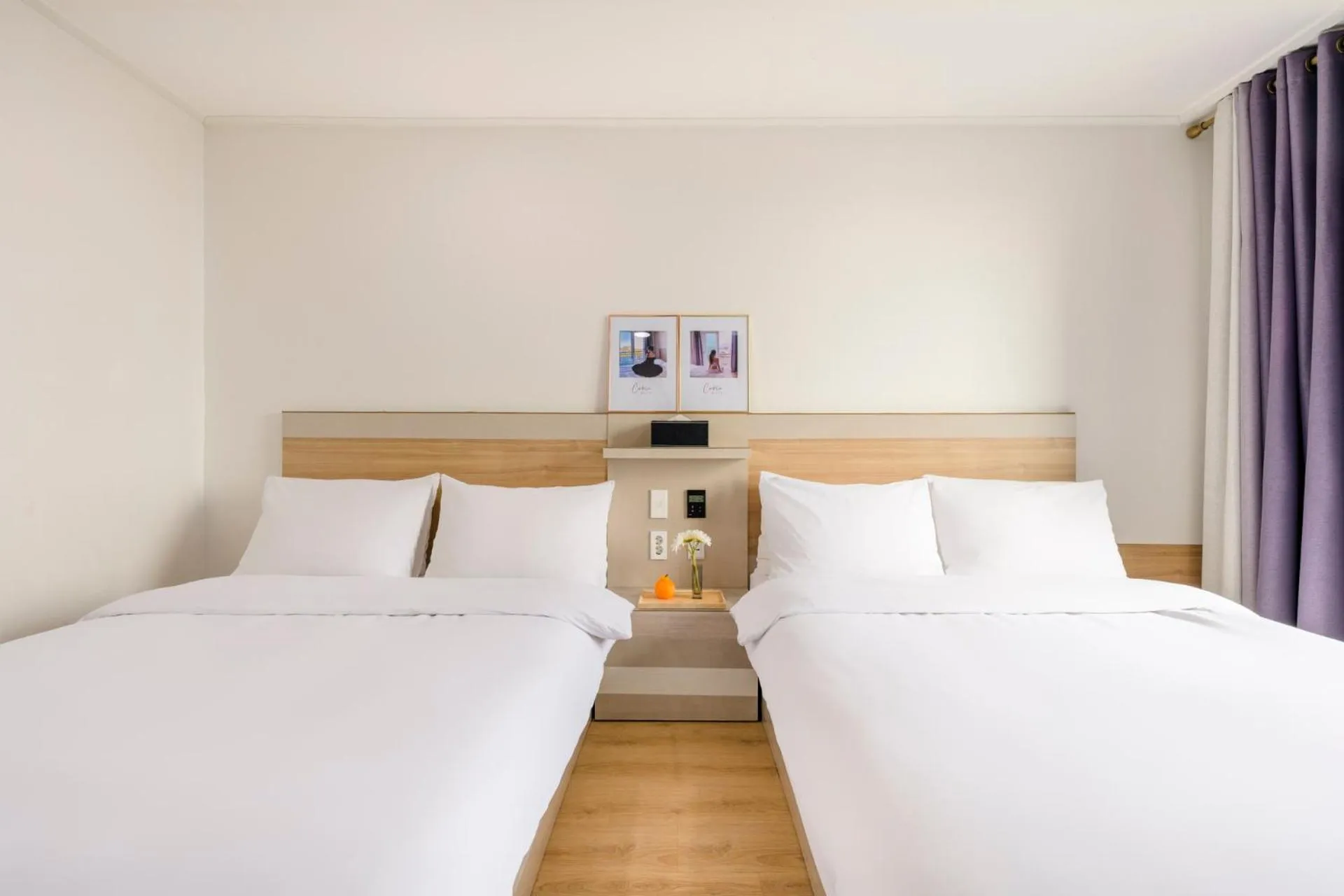 Bed in Cordelia Hotel