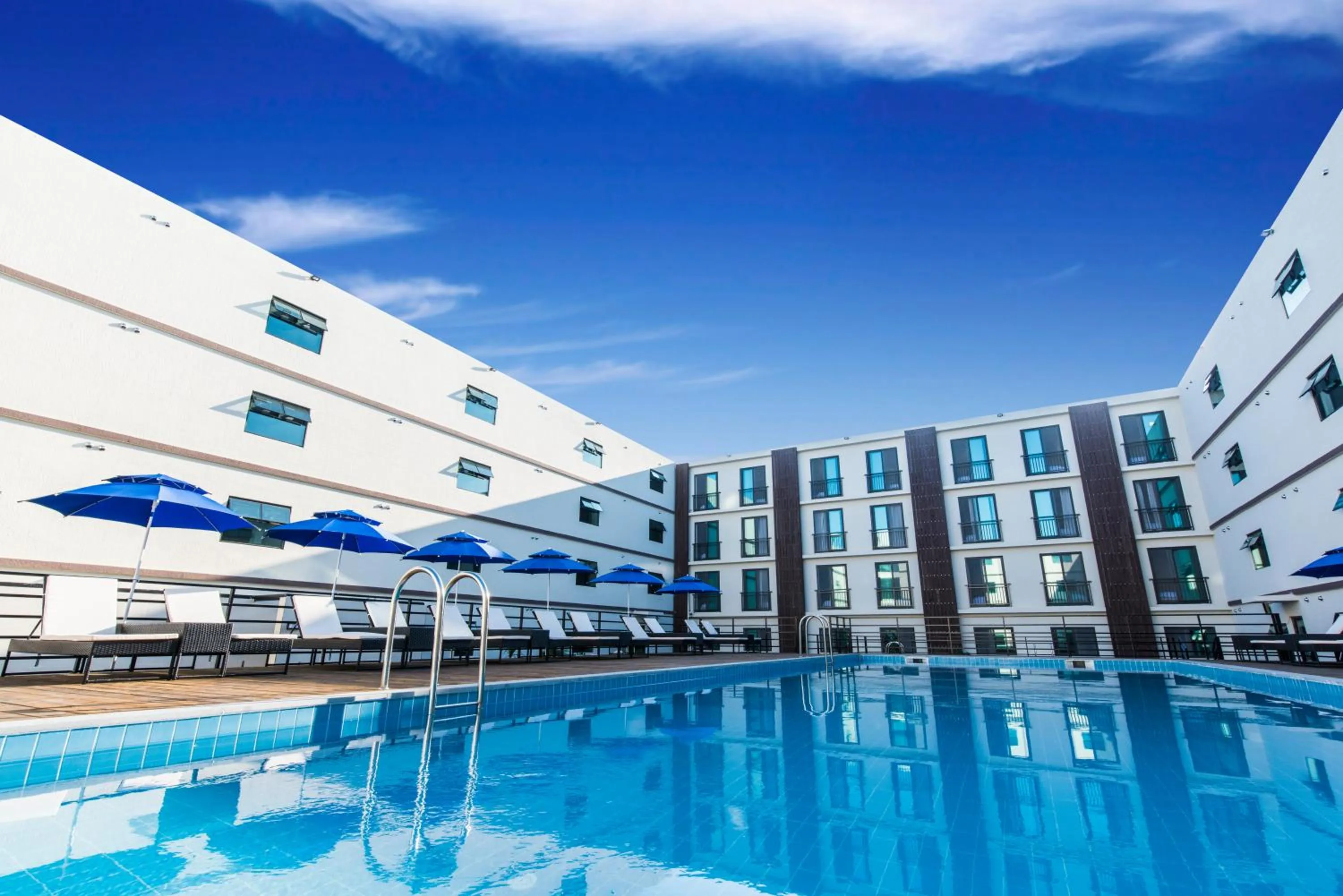 Property building in Cordelia Hotel