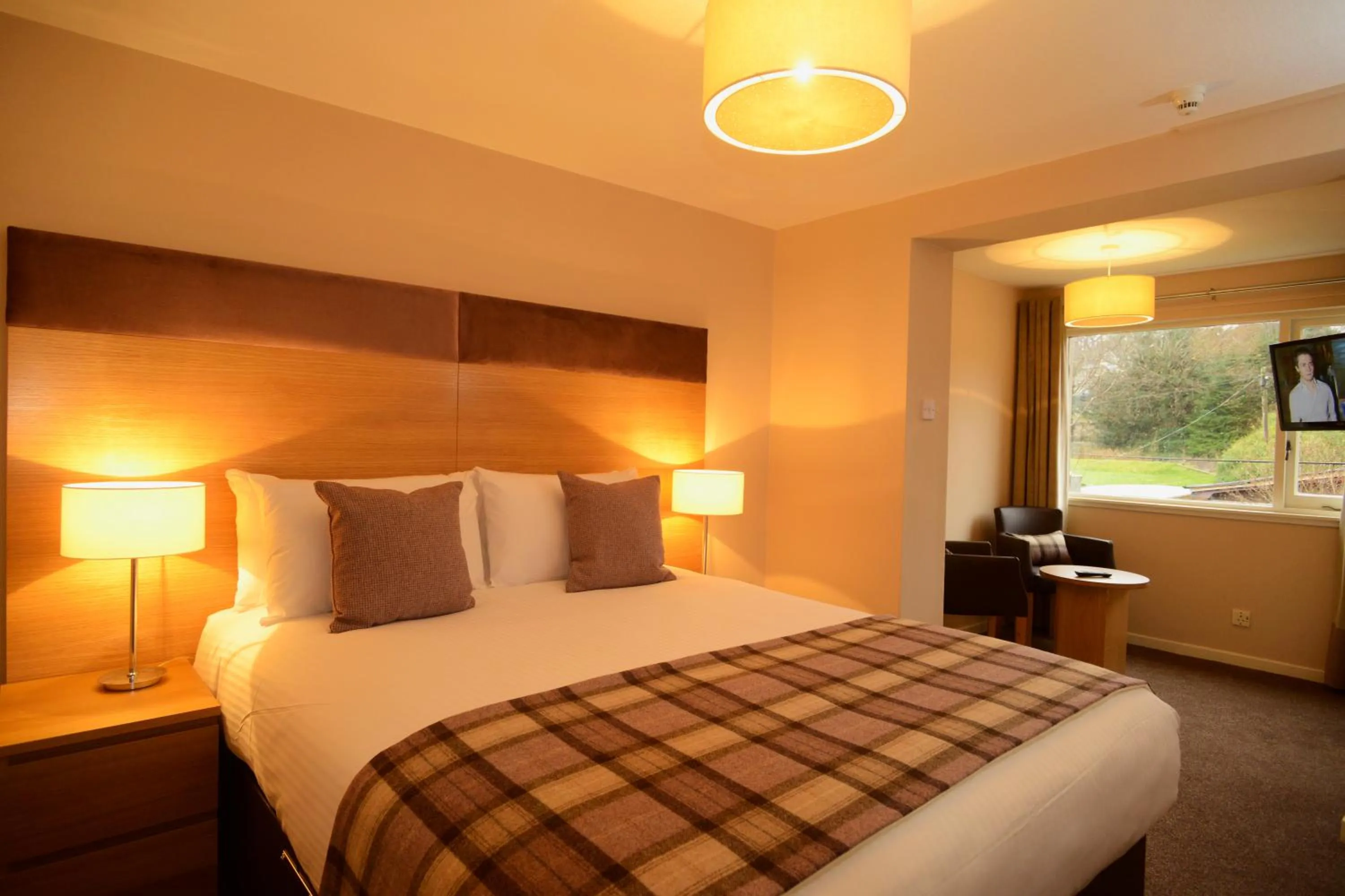 Other, Bed in The Acarsaid - Pitlochry