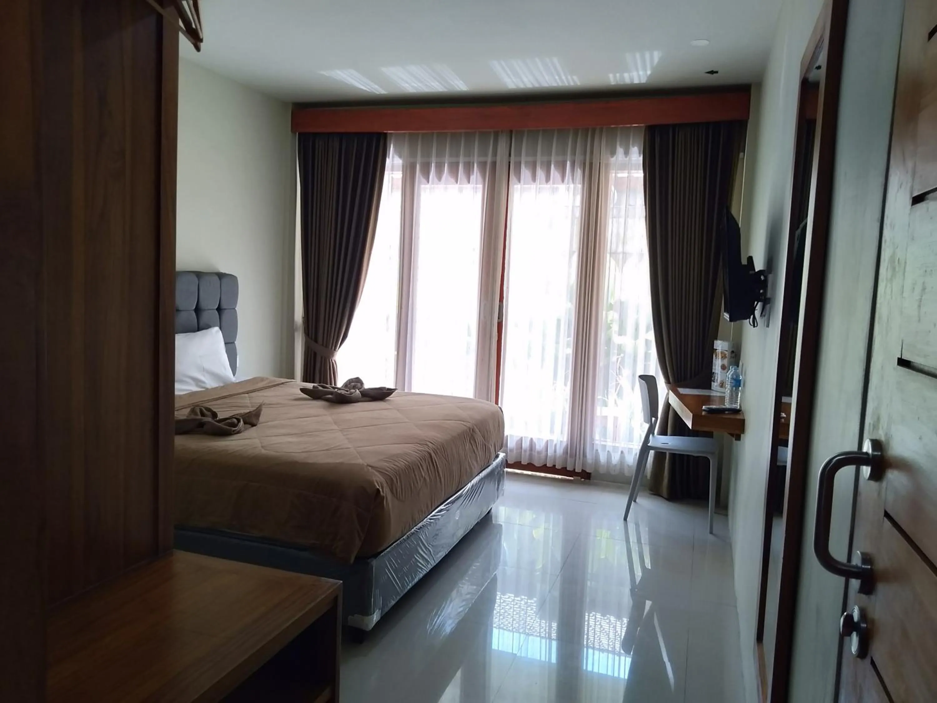 Bed in Hastina Hotel Lombok
