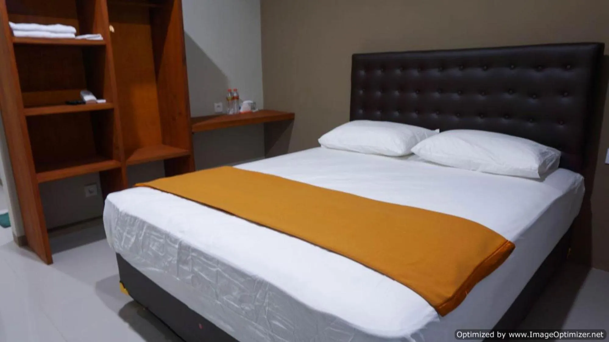 Bed in Hastina Hotel Lombok
