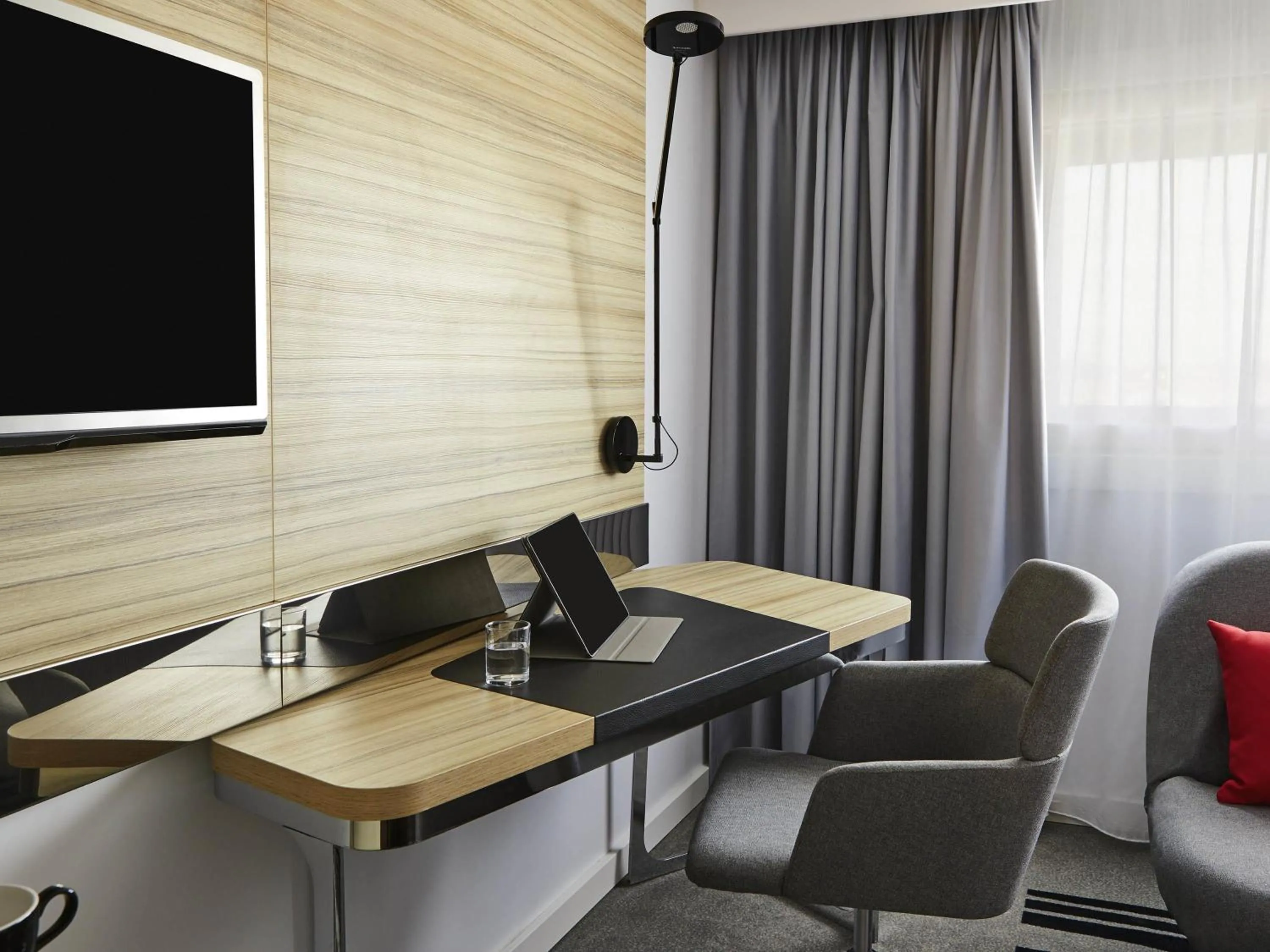 Bedroom in Novotel London Excel