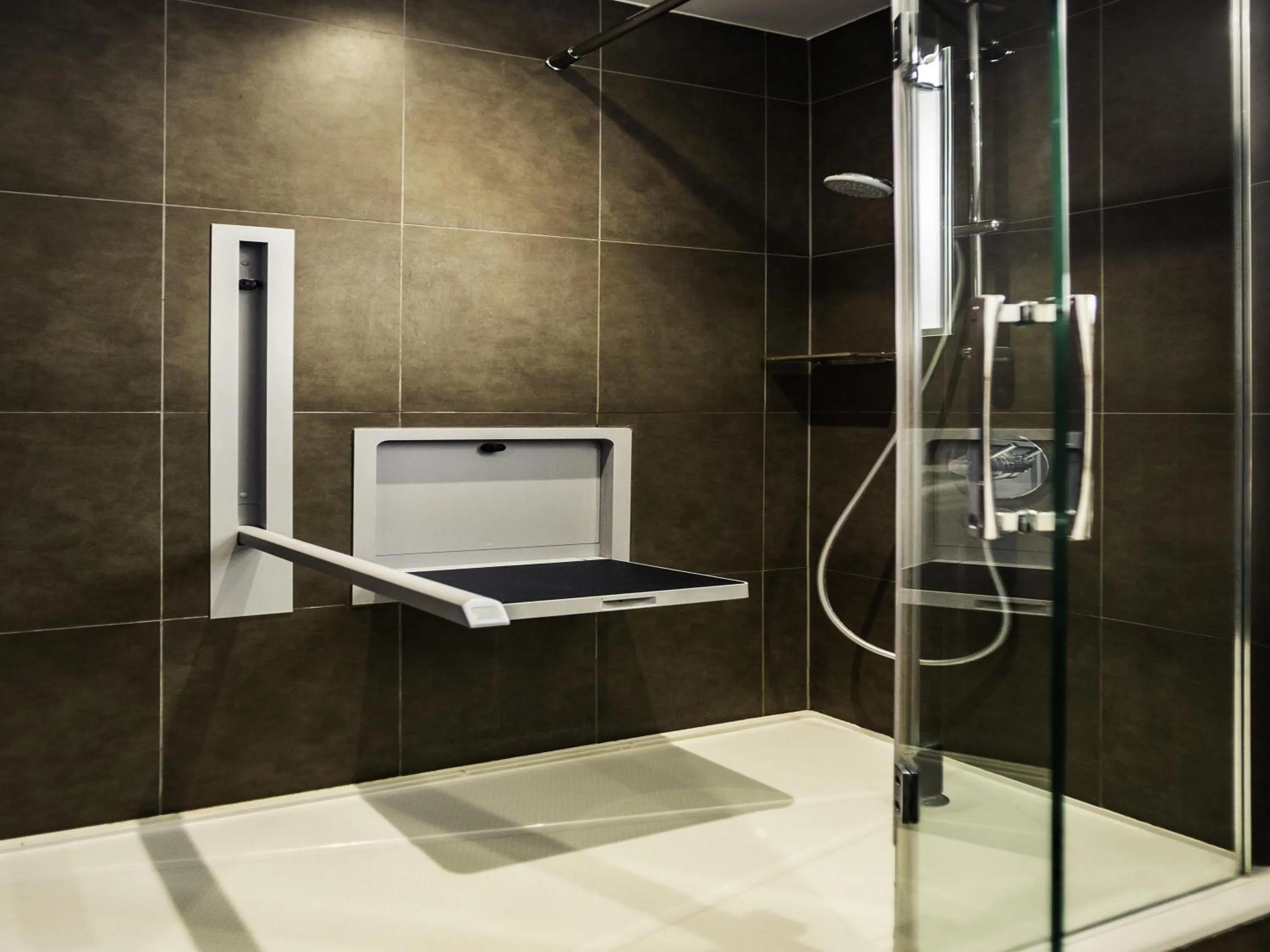 Bedroom in Novotel London Excel