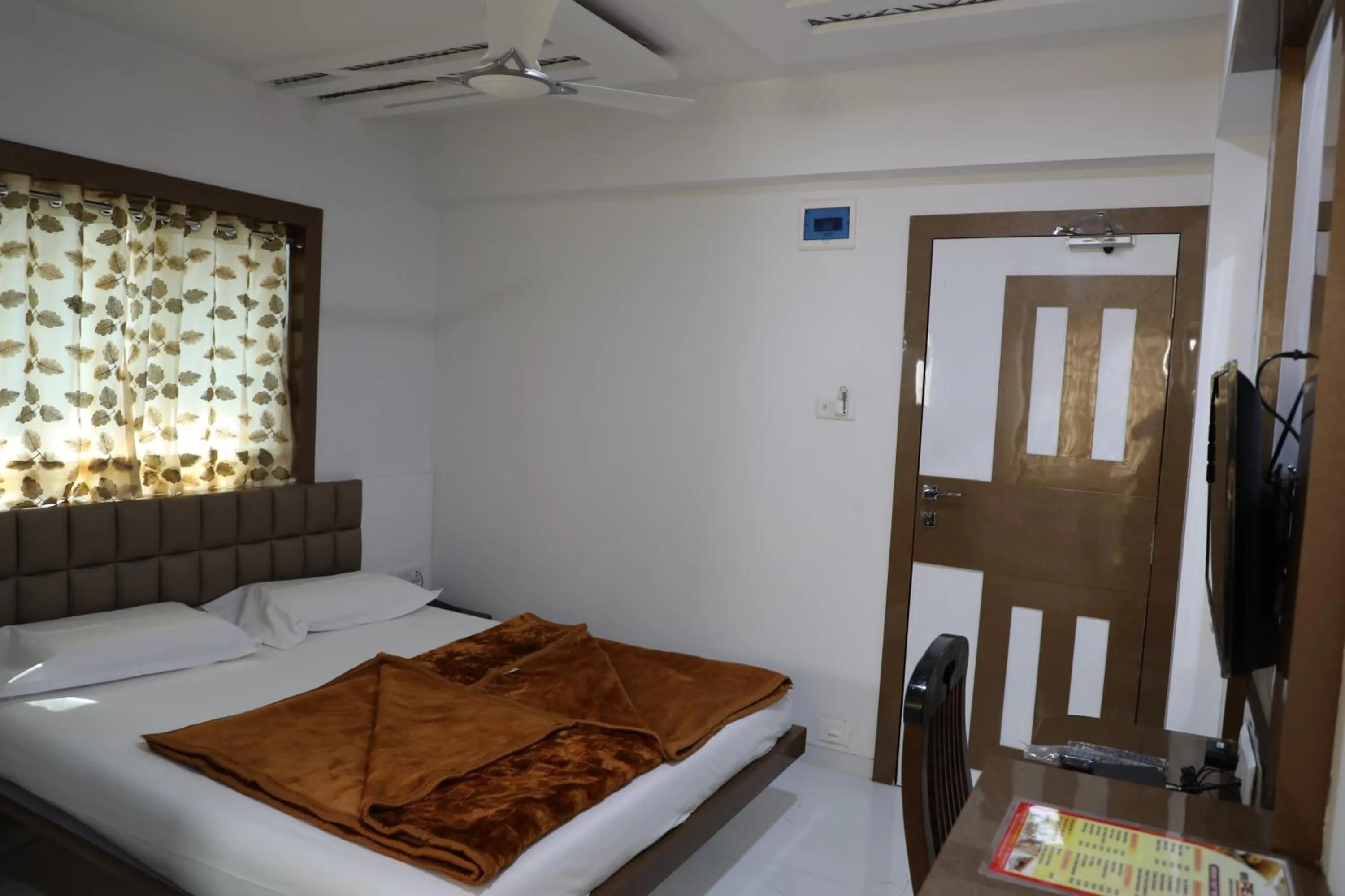 Floor plan, Bed in Hotel Pearl