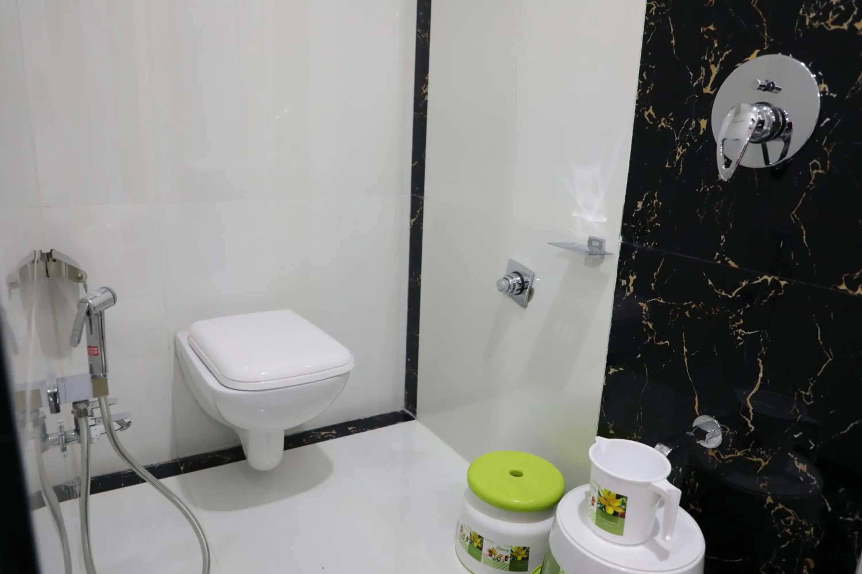 Deluxe Triple Room - single occupancy in Hotel Pearl Deluxe Triple Room - single occupancy in Hotel Pearl