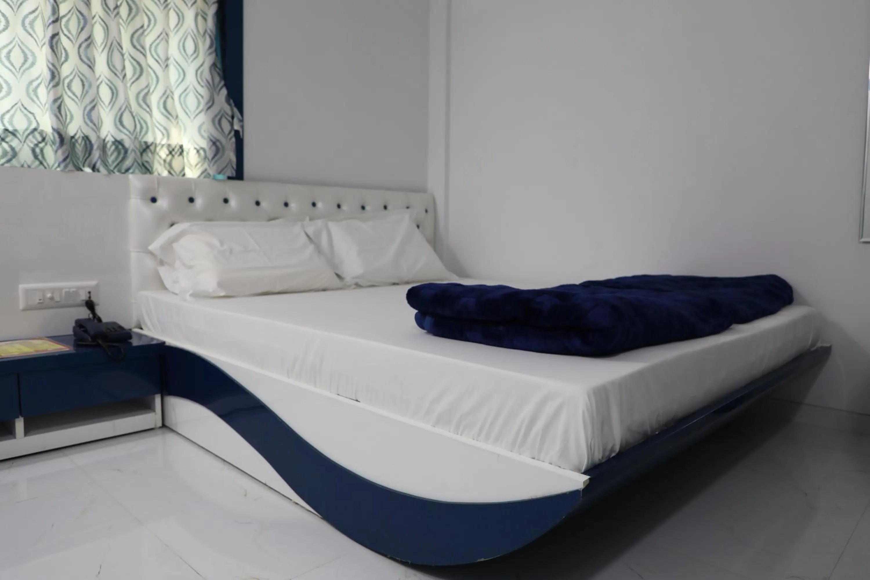 Bedroom, Bed in Hotel Pearl