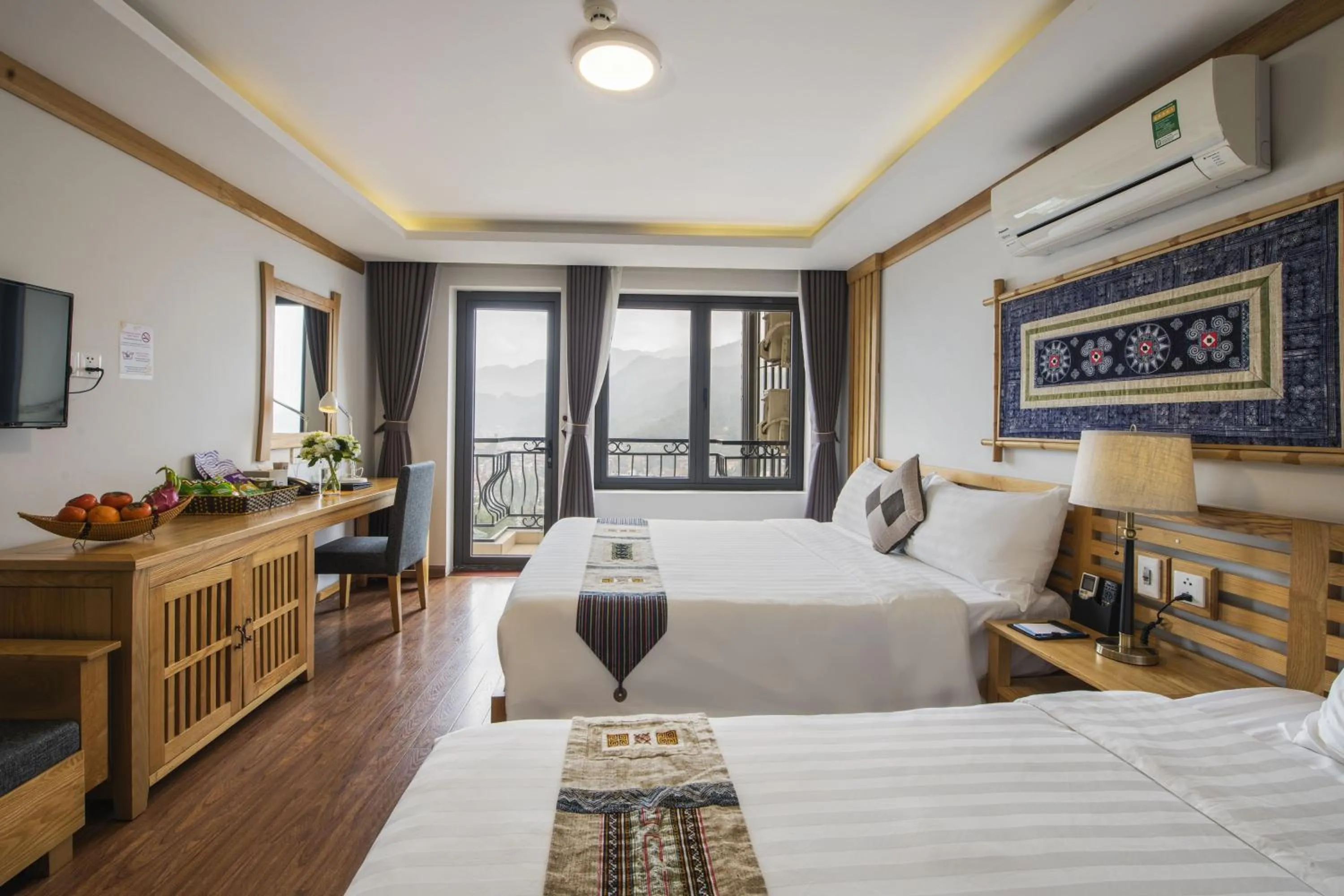 Photo of the whole room, Bed in Sapa Highland Resort & Spa