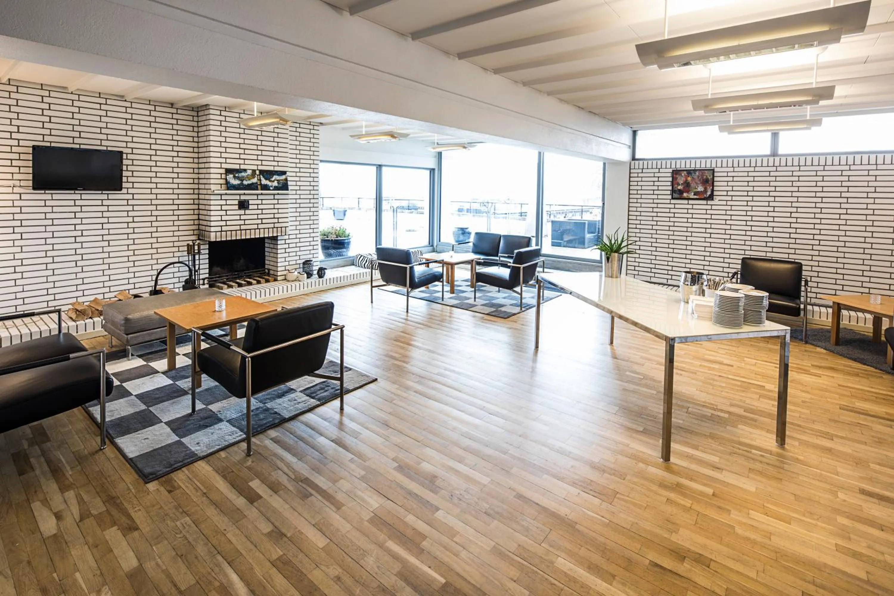 Patio in Hotel Marina