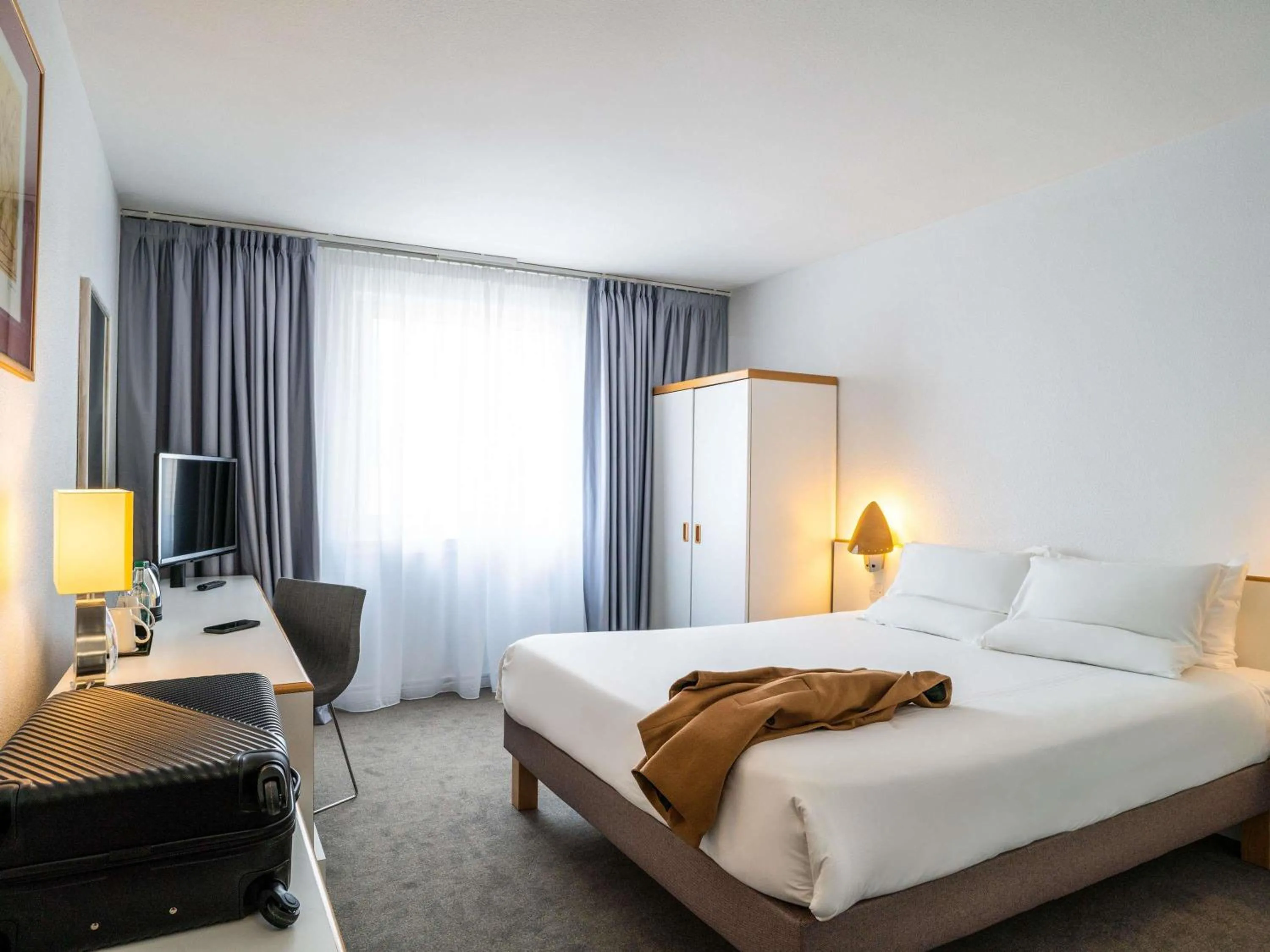 TV and multimedia, Bed in Novotel Glasgow Centre