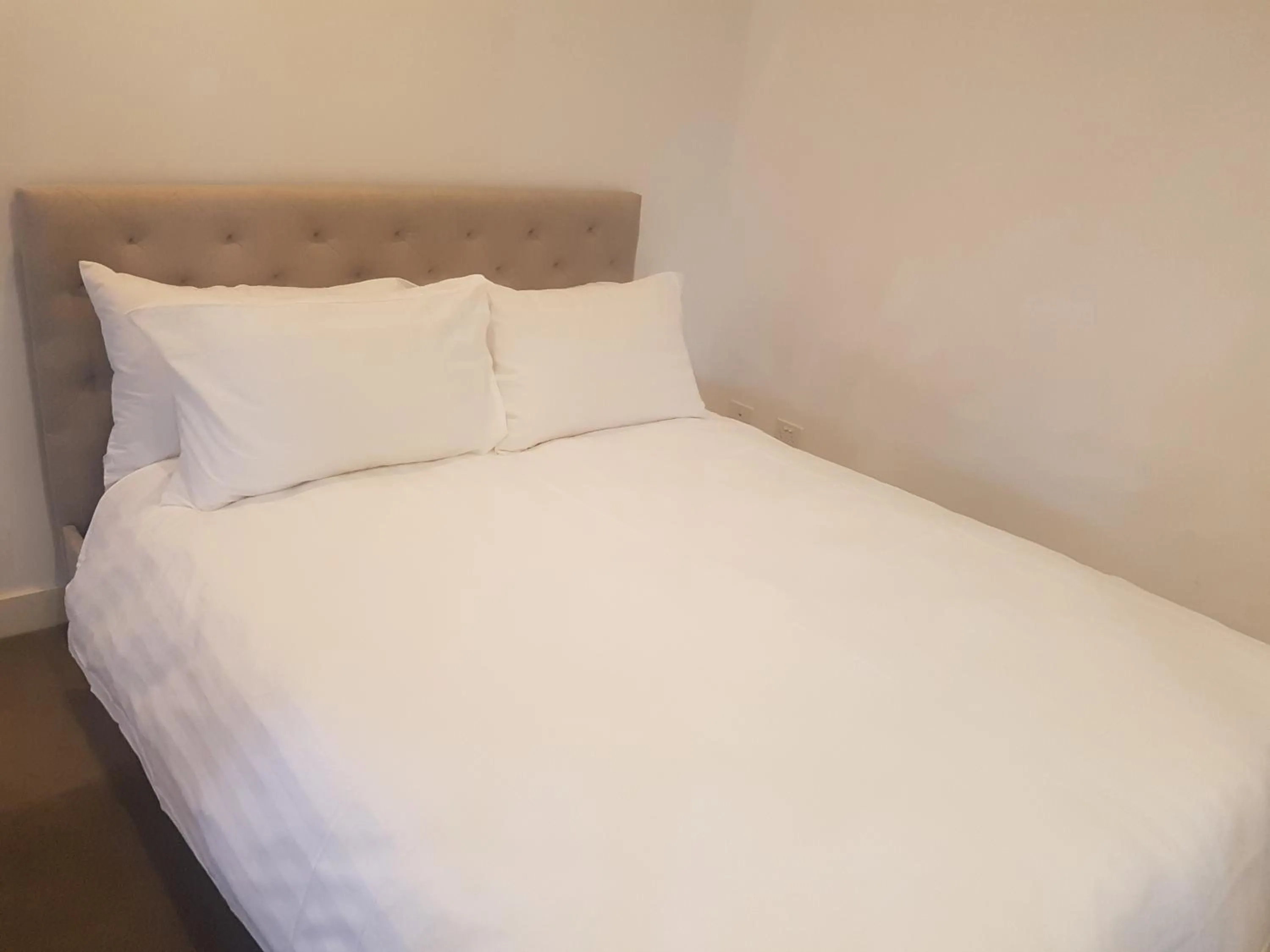 Bed in Amazing Accommodations: Vogue