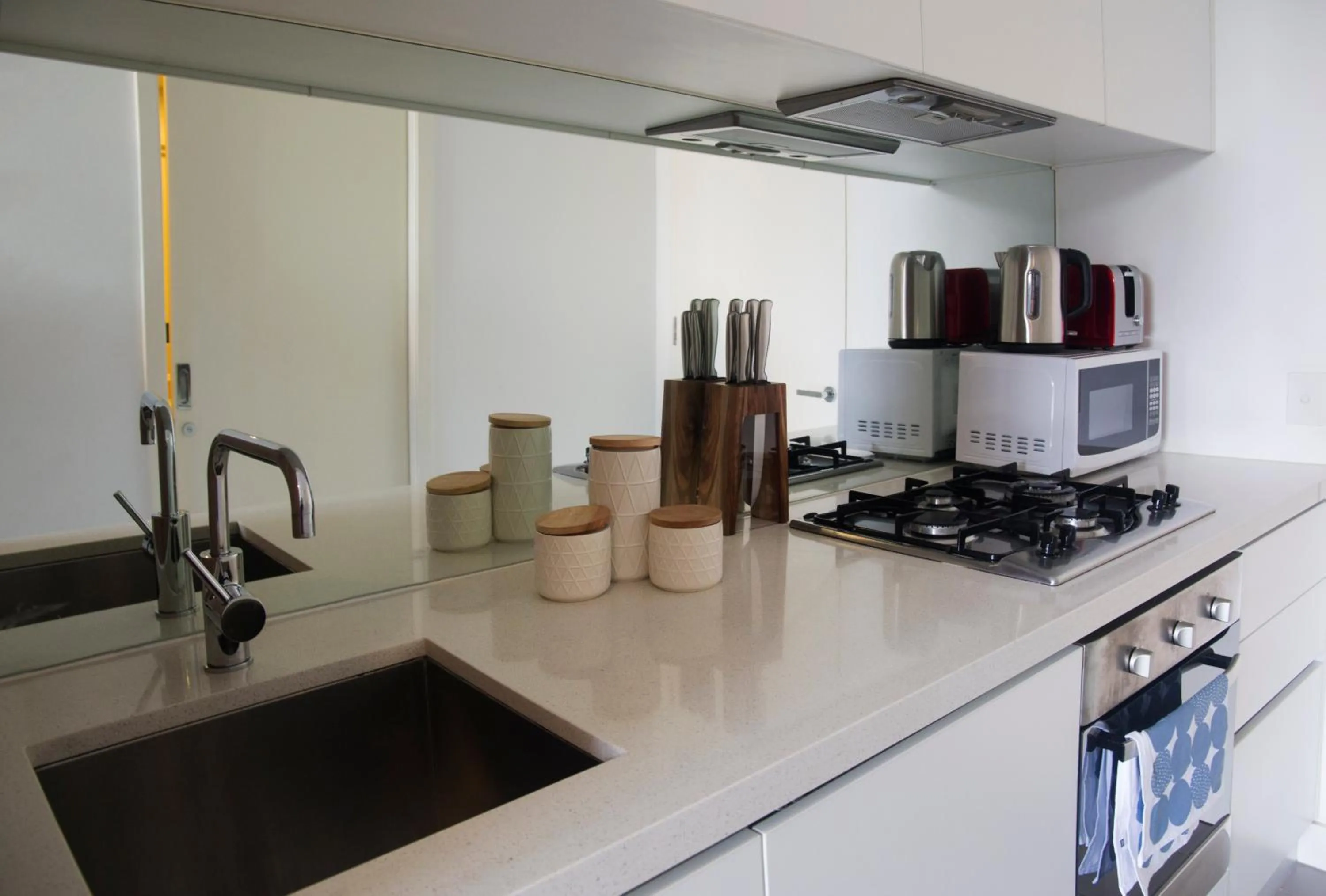 Kitchen or kitchenette in Amazing Accommodations: Vogue