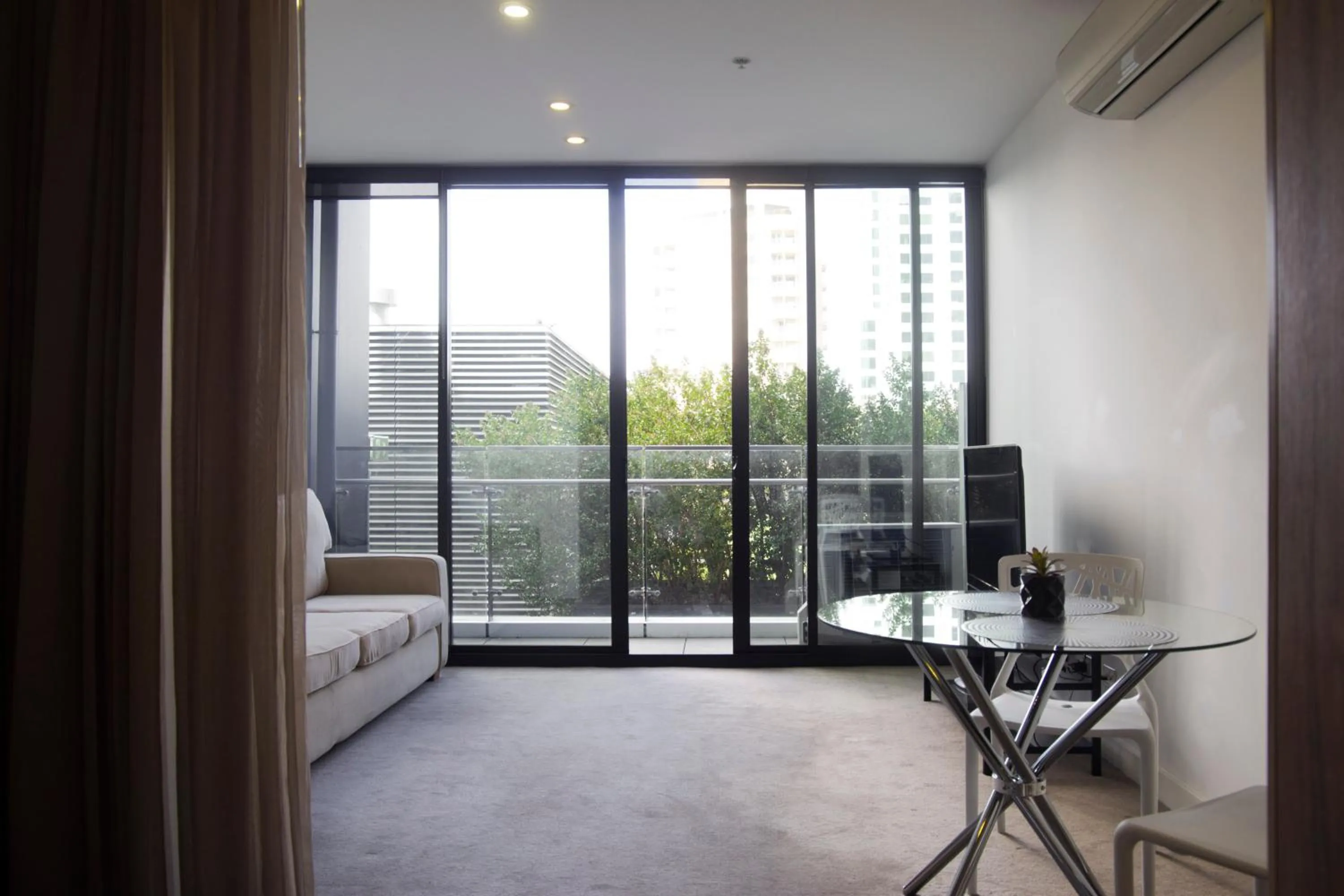 Living room in Amazing Accommodations: Vogue