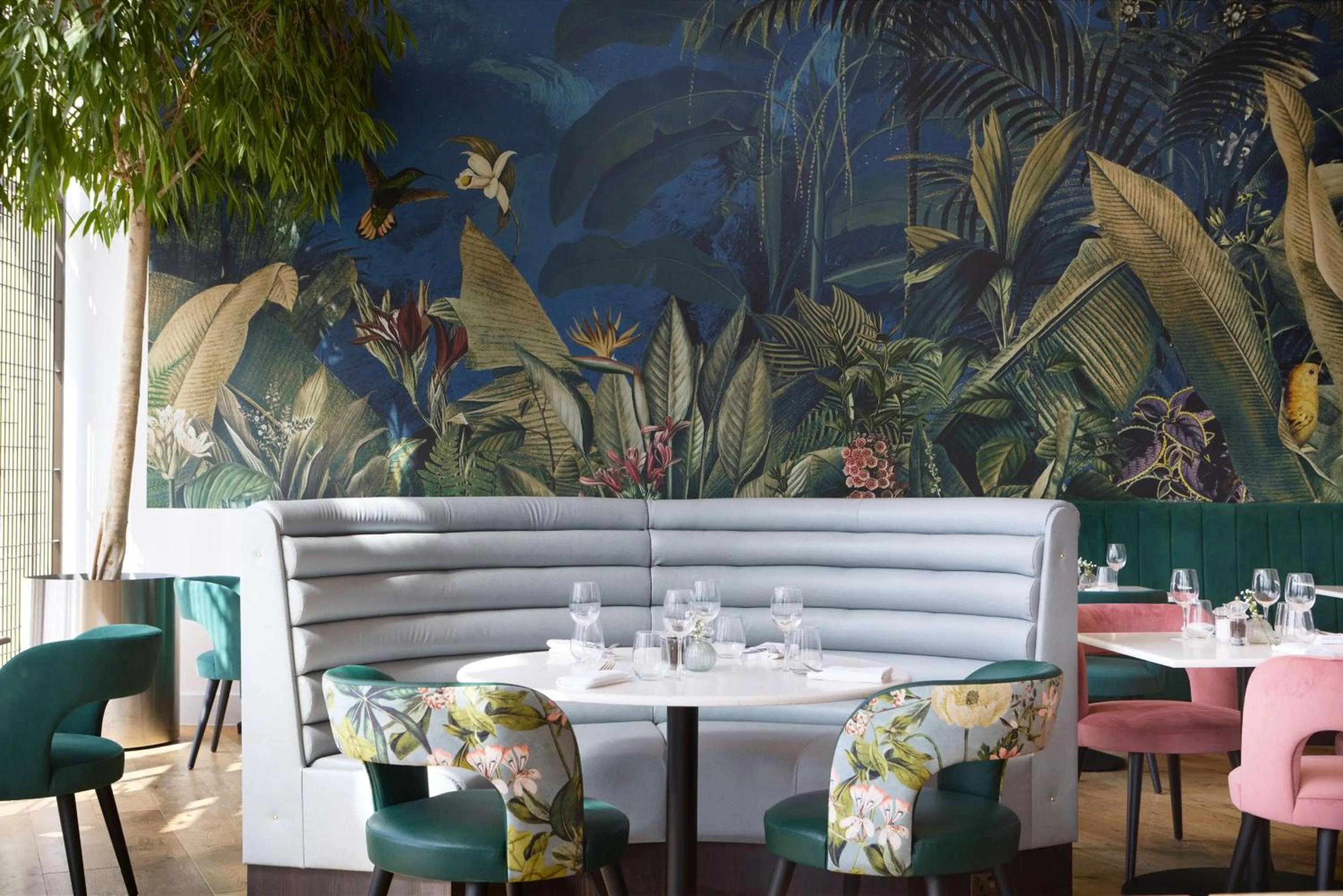 Restaurant/places to eat in DoubleTree By Hilton London Excel