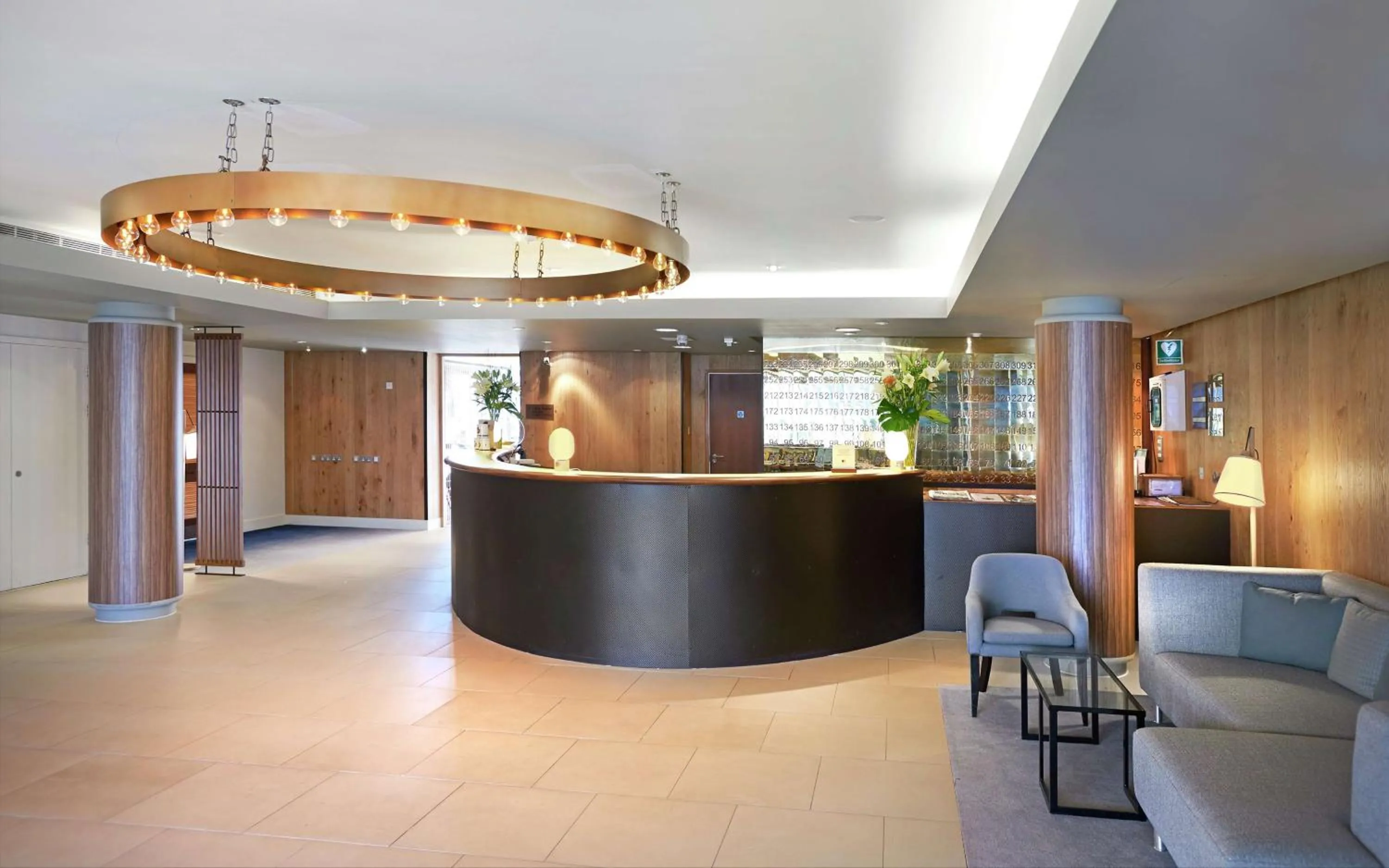 Lobby or reception in DoubleTree By Hilton London Excel