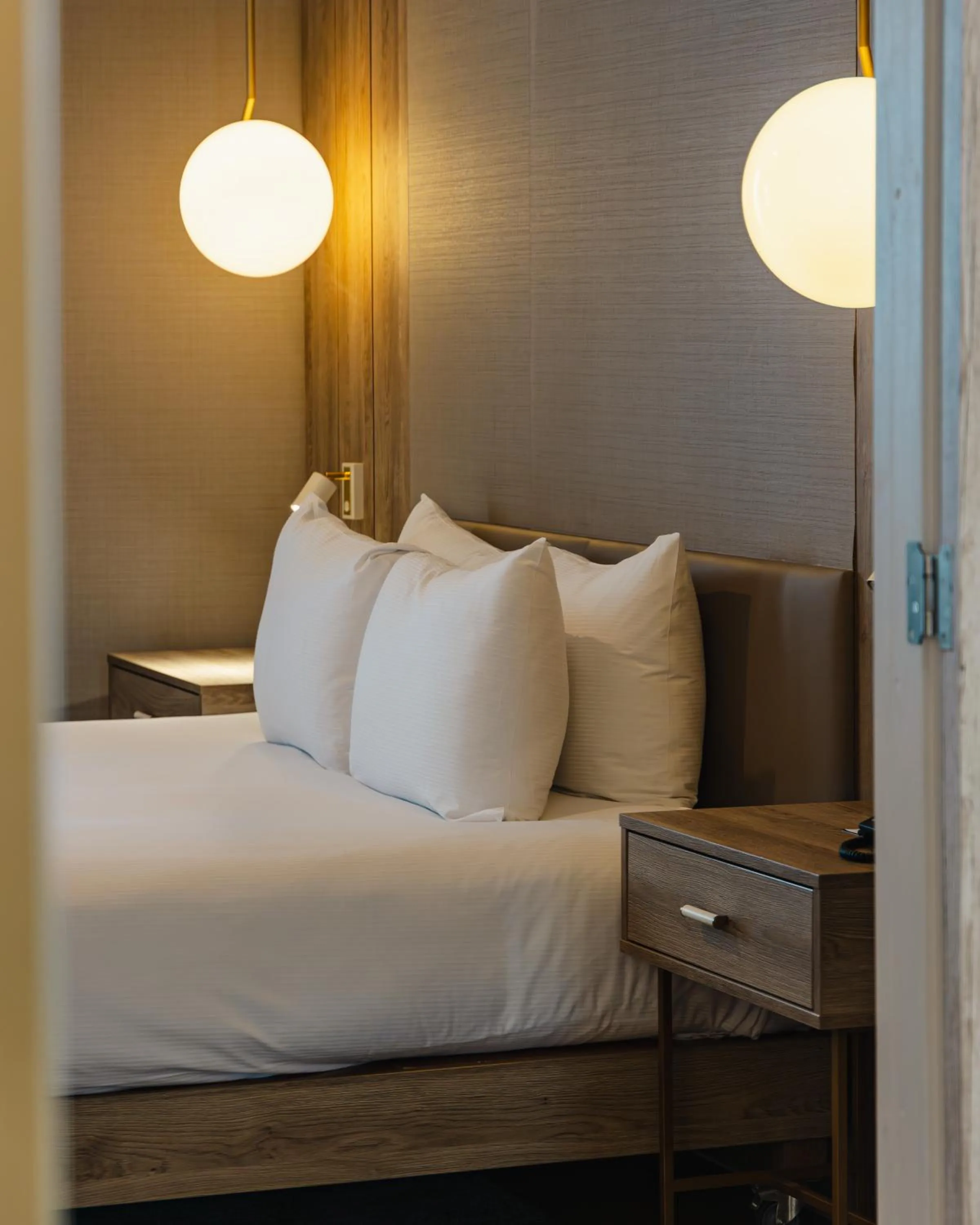 Bedroom, Bed in DoubleTree By Hilton London Excel