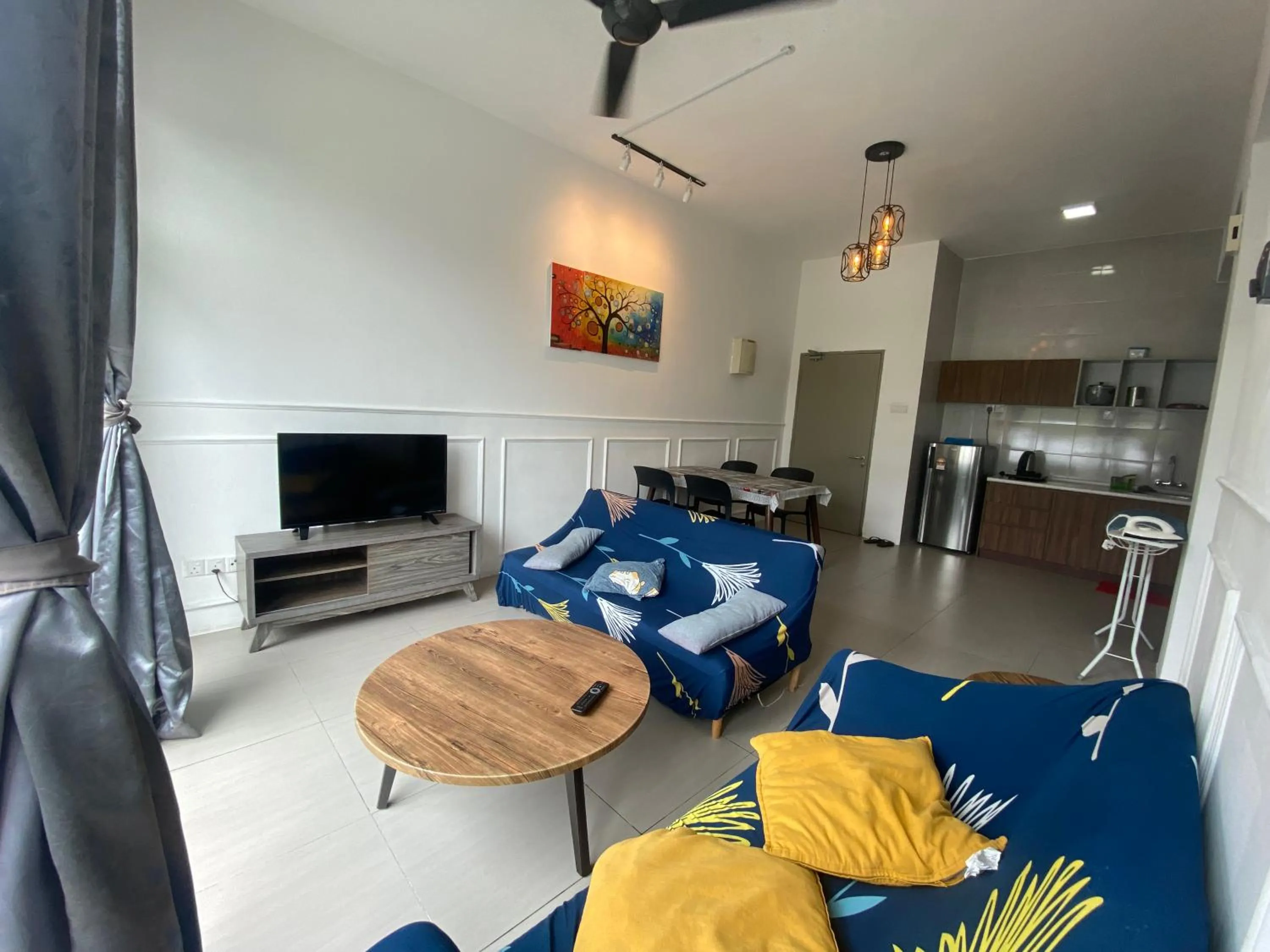 TV and multimedia, Bed in Play Residence at Golden Hills