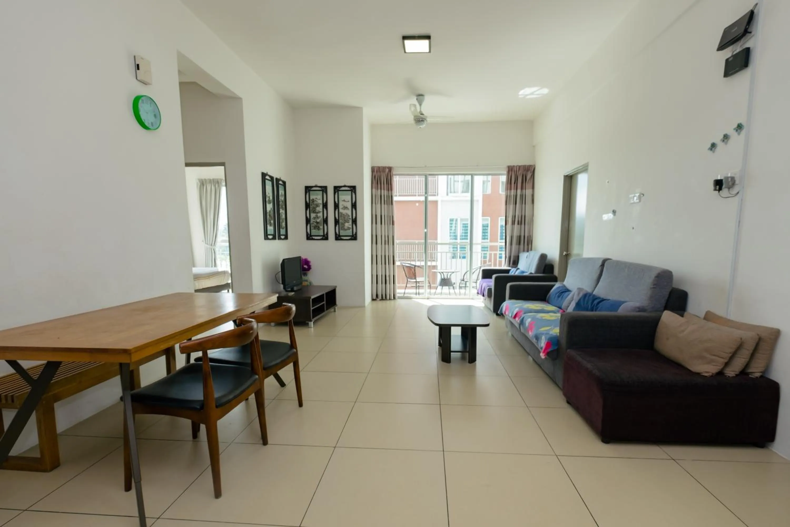 Deluxe Apartment in Play Residence at Golden Hills